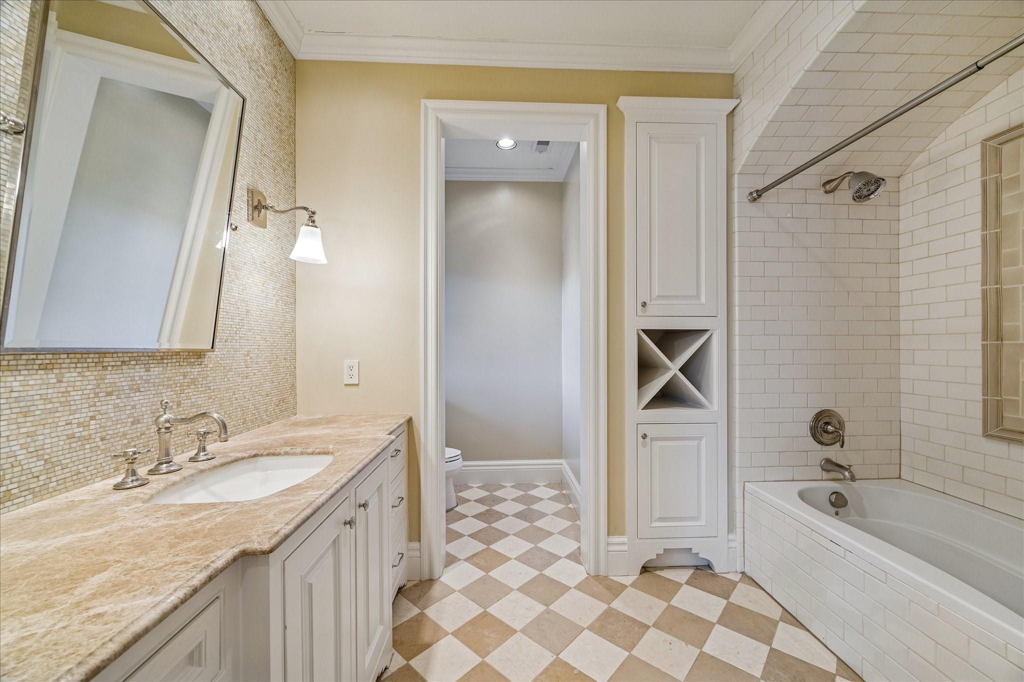 Sugar Land, Texas, 77479, United States, 5 Bedrooms Bedrooms, ,7 BathroomsBathrooms,Residential,Active,1992247