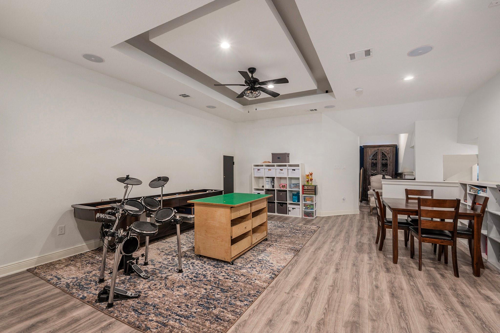 Conroe, Texas, 77304, United States, 6 Bedrooms Bedrooms, ,7 BathroomsBathrooms,Residential,Active,1971805