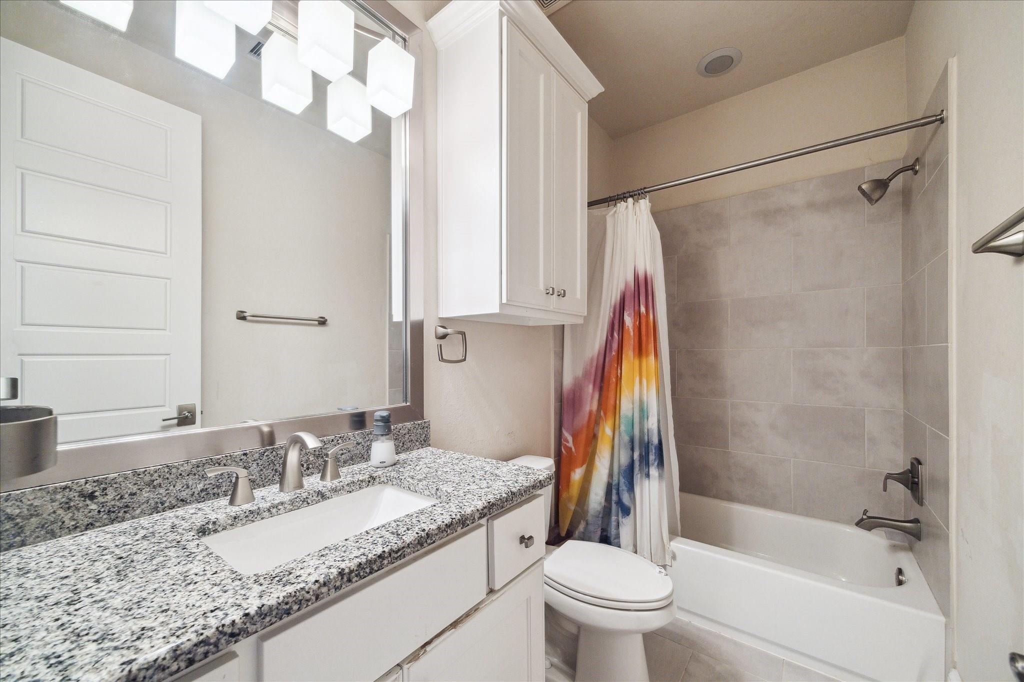 Sugar Land, Texas, 77479, United States, 5 Bedrooms Bedrooms, ,6 BathroomsBathrooms,Residential,Active,2015429