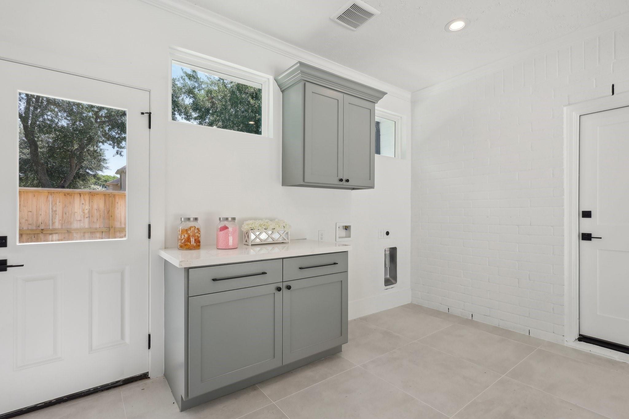 Houston, Texas, 77079, United States, 4 Bedrooms Bedrooms, ,6 BathroomsBathrooms,Residential,Active,1922314