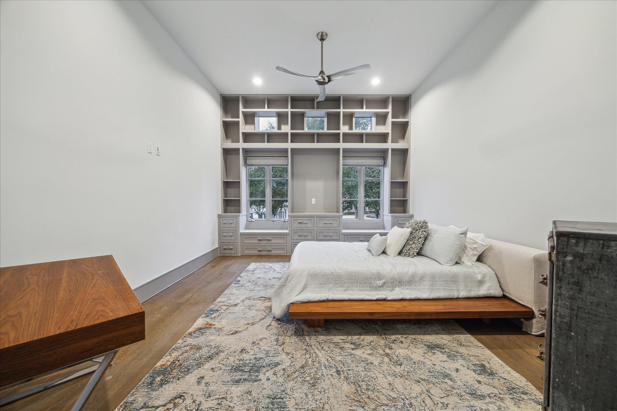 Sugar Land, Texas, 77479, United States, 6 Bedrooms Bedrooms, ,9 BathroomsBathrooms,Residential,Active,1820359