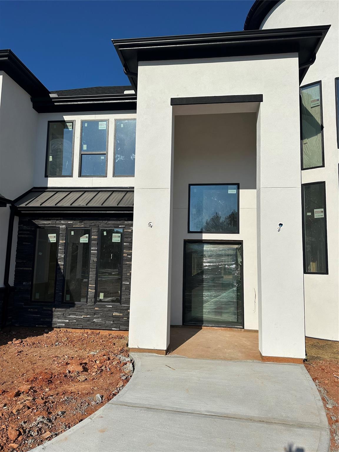 Montgomery, Texas, 77316, United States, 5 Bedrooms Bedrooms, ,7 BathroomsBathrooms,Residential,Active,1965996