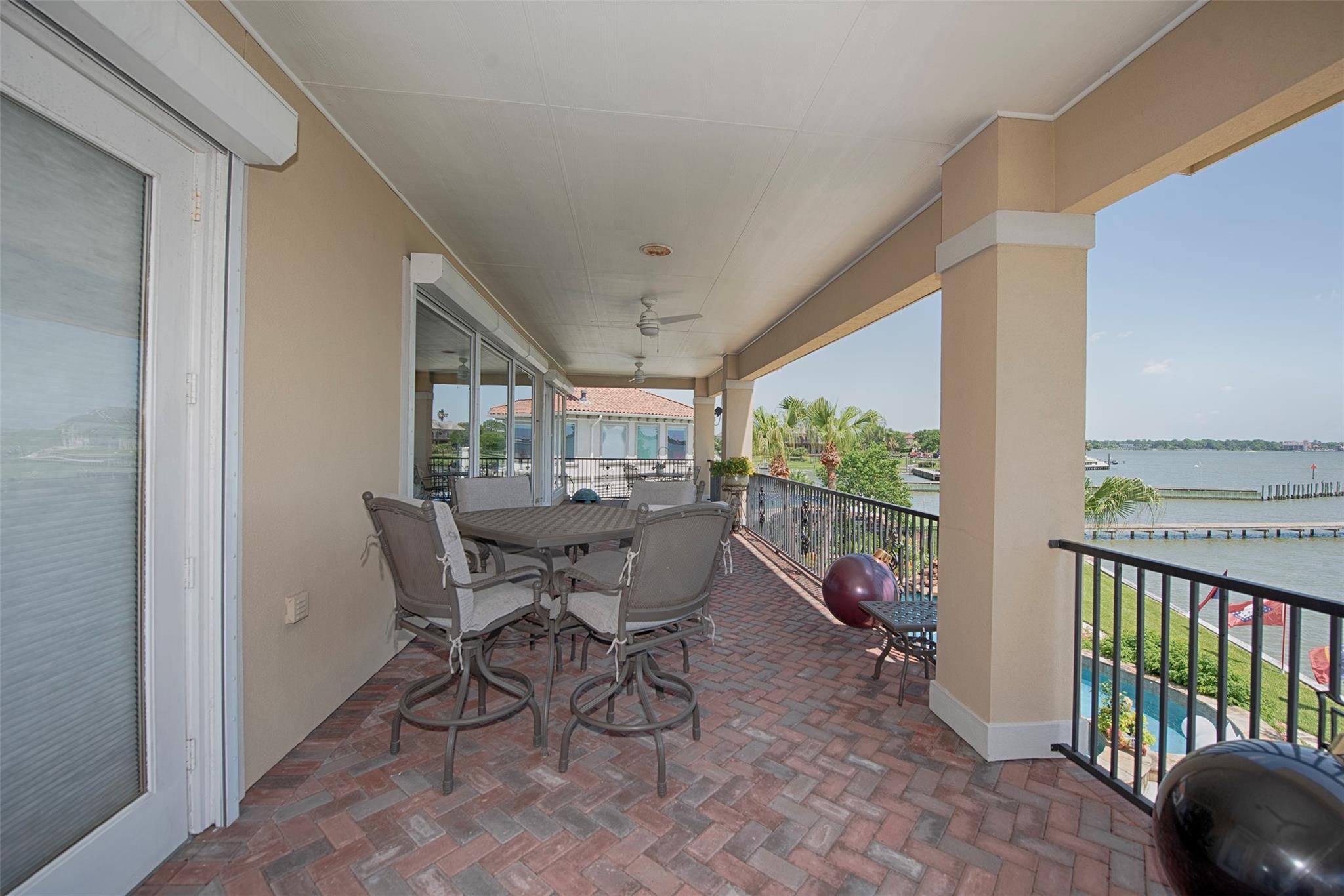 League City, Texas, 77565, United States, 3 Bedrooms Bedrooms, ,4 BathroomsBathrooms,Residential,Active,1843467