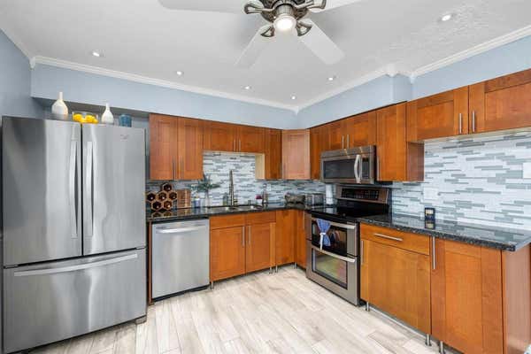 4040 SAN FELIPE ST APT 257, HOUSTON, TX 77027 - Image 1