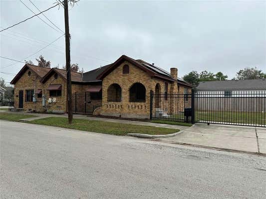 712 HARRINGTON ST, HOUSTON, TX 77009 - Image 1