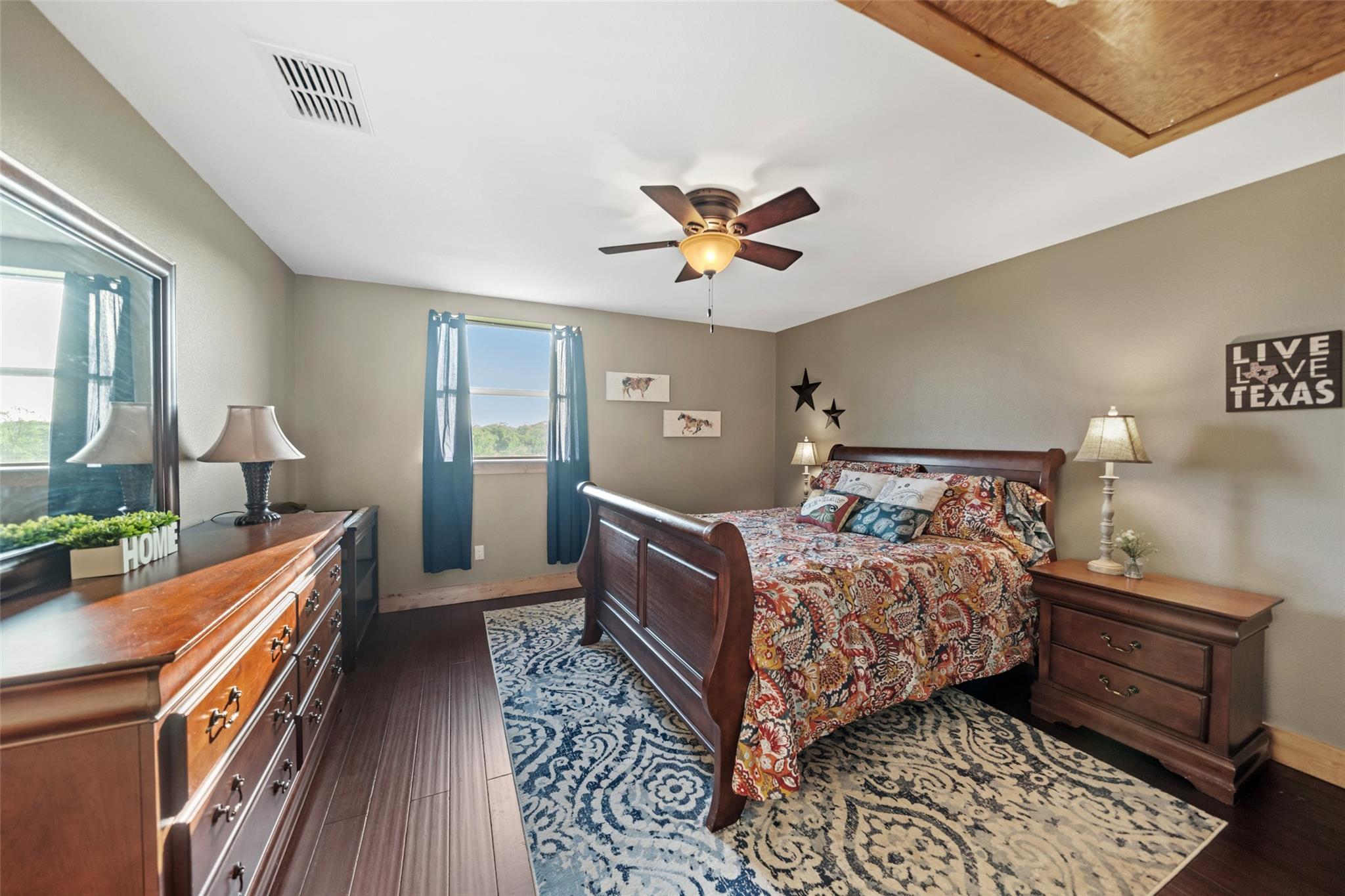 Centerville, Texas, 75833, United States, 6 Bedrooms Bedrooms, ,3 BathroomsBathrooms,Residential,Active,1862877