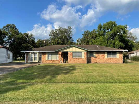 604 PINE ST, SWEENY, TX 77480 - Image 1