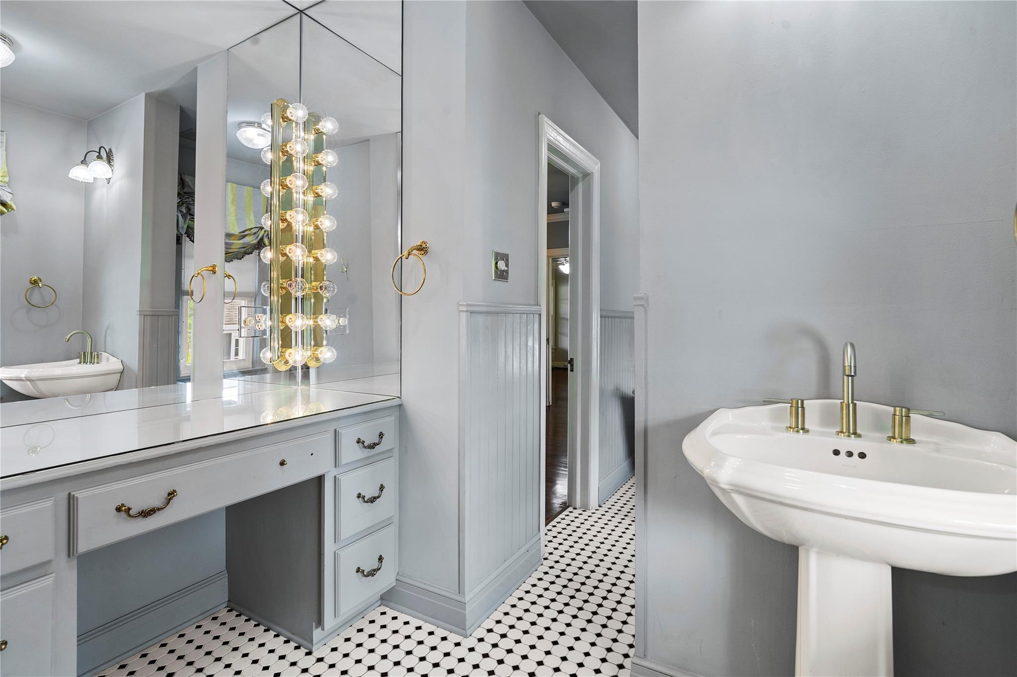 Richmond, Texas, 77469, United States, 7 Bedrooms Bedrooms, ,6 BathroomsBathrooms,Residential,Active,1880354