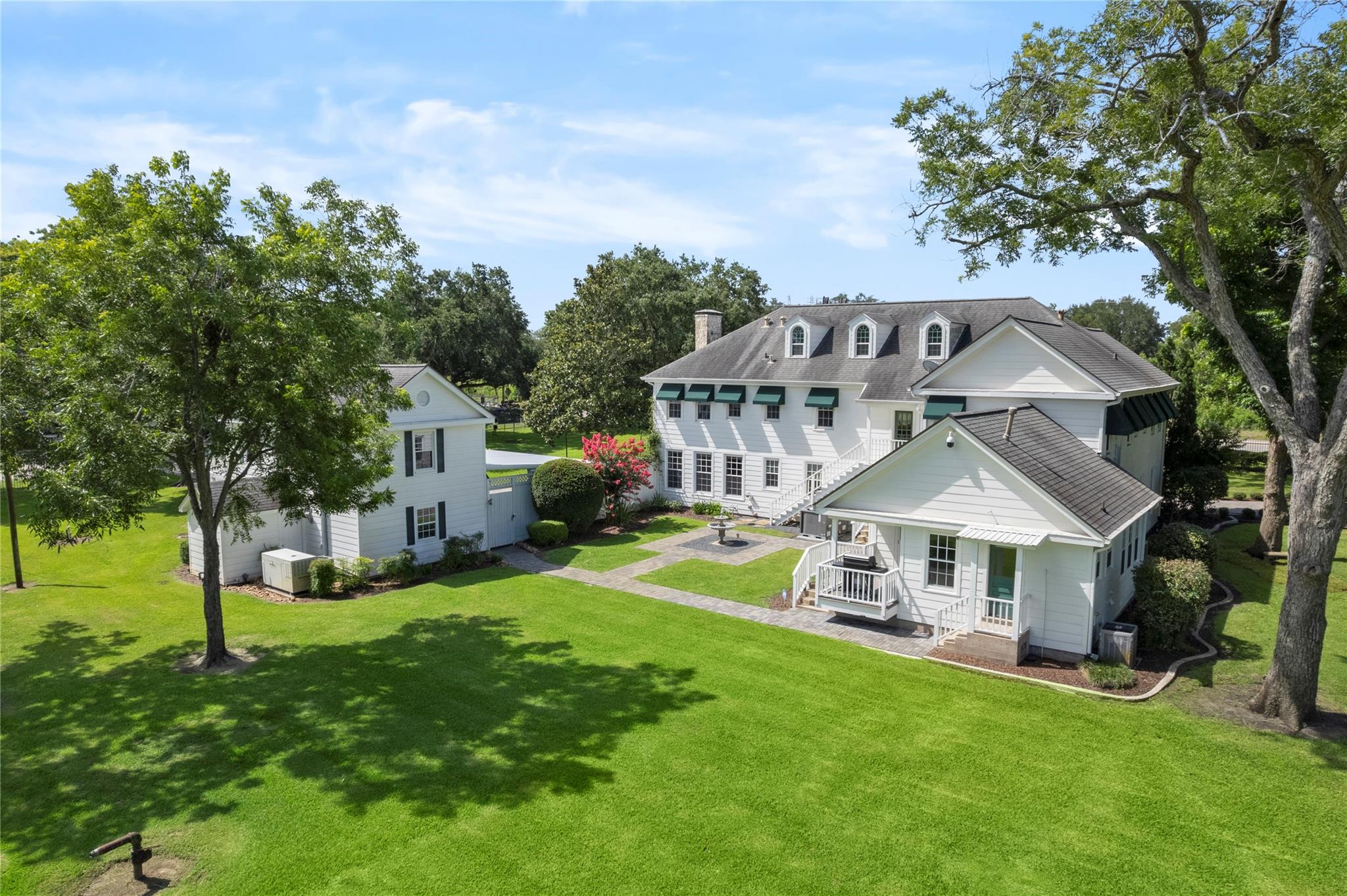 Richmond, Texas, 77469, United States, 7 Bedrooms Bedrooms, ,6 BathroomsBathrooms,Residential,Active,1880354