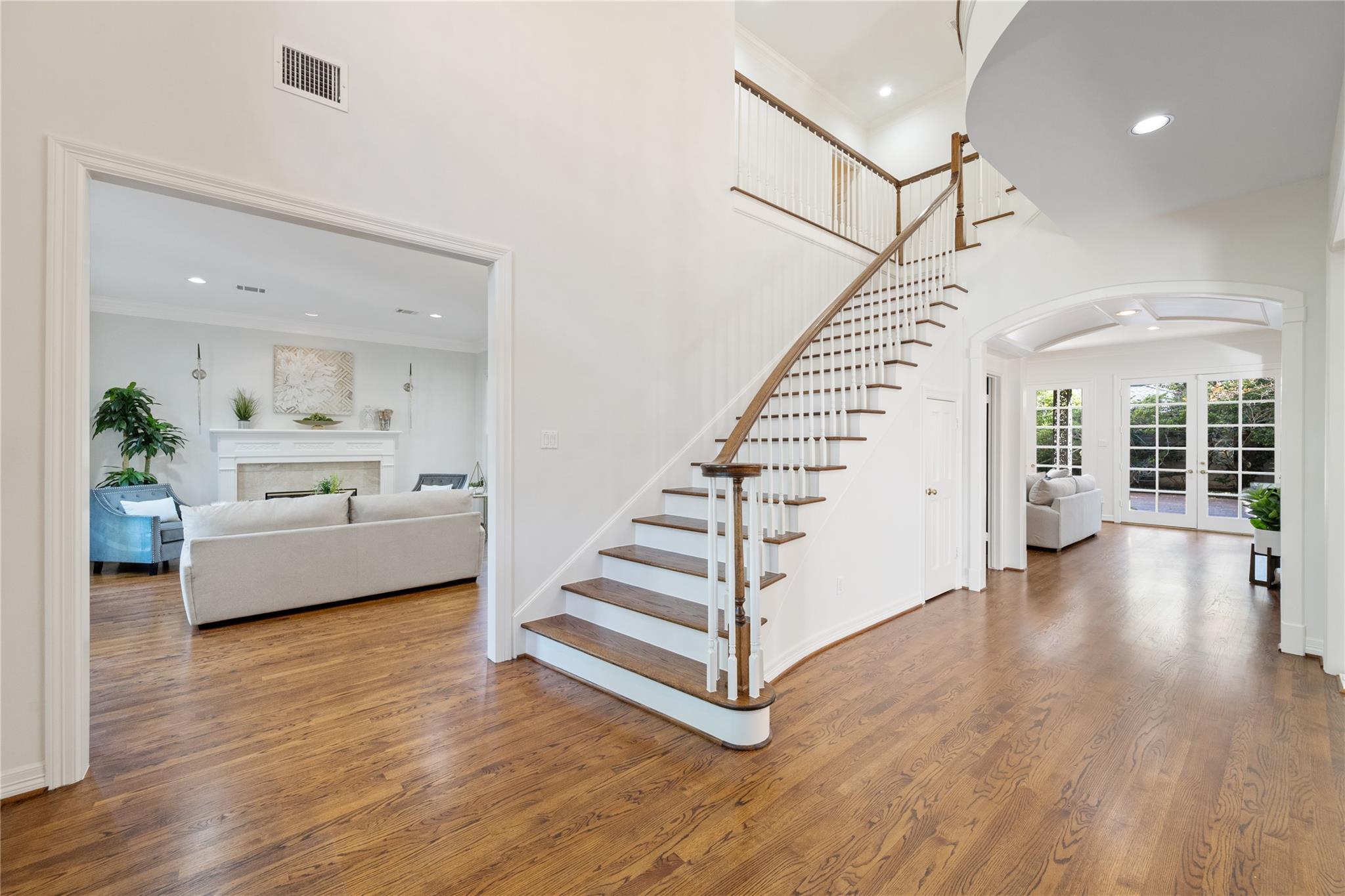 Houston, Texas, 77027, United States, 4 Bedrooms Bedrooms, ,5 BathroomsBathrooms,Residential,Active,1973647