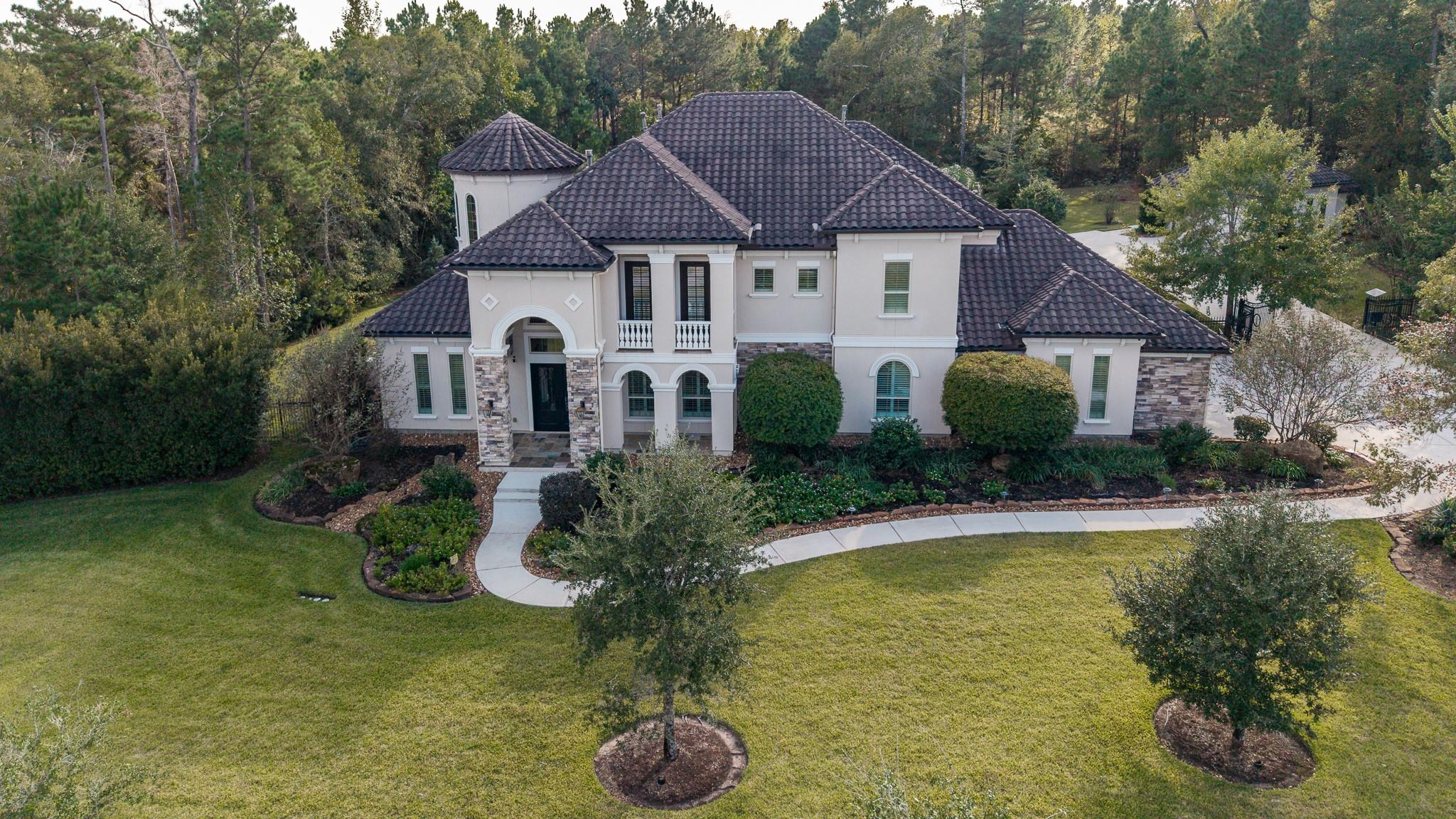 Montgomery, Texas, 77316, United States, 4 Bedrooms Bedrooms, ,7 BathroomsBathrooms,Residential,Active,1987262