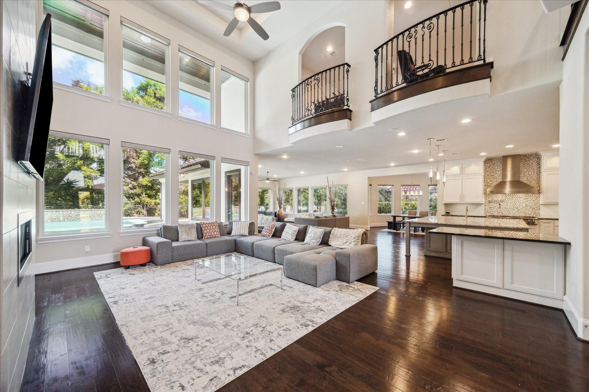 Sugar Land, Texas, 77479, United States, 5 Bedrooms Bedrooms, ,6 BathroomsBathrooms,Residential,Active,2015429