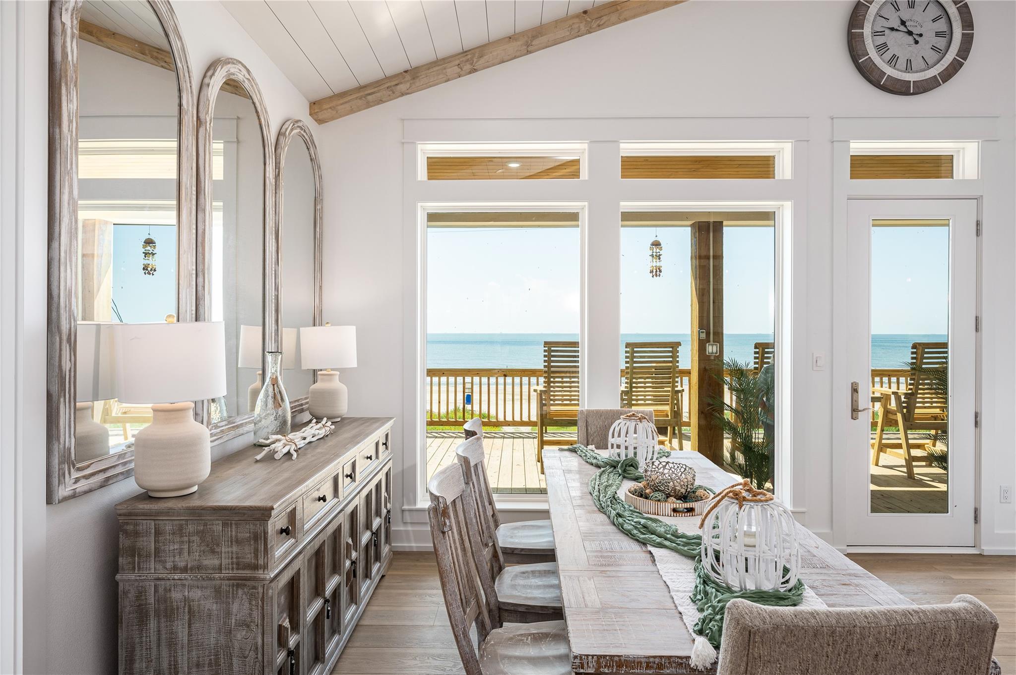 Crystal Beach, Texas, 77650, United States, 4 Bedrooms Bedrooms, ,3 BathroomsBathrooms,Residential,Active,1944100
