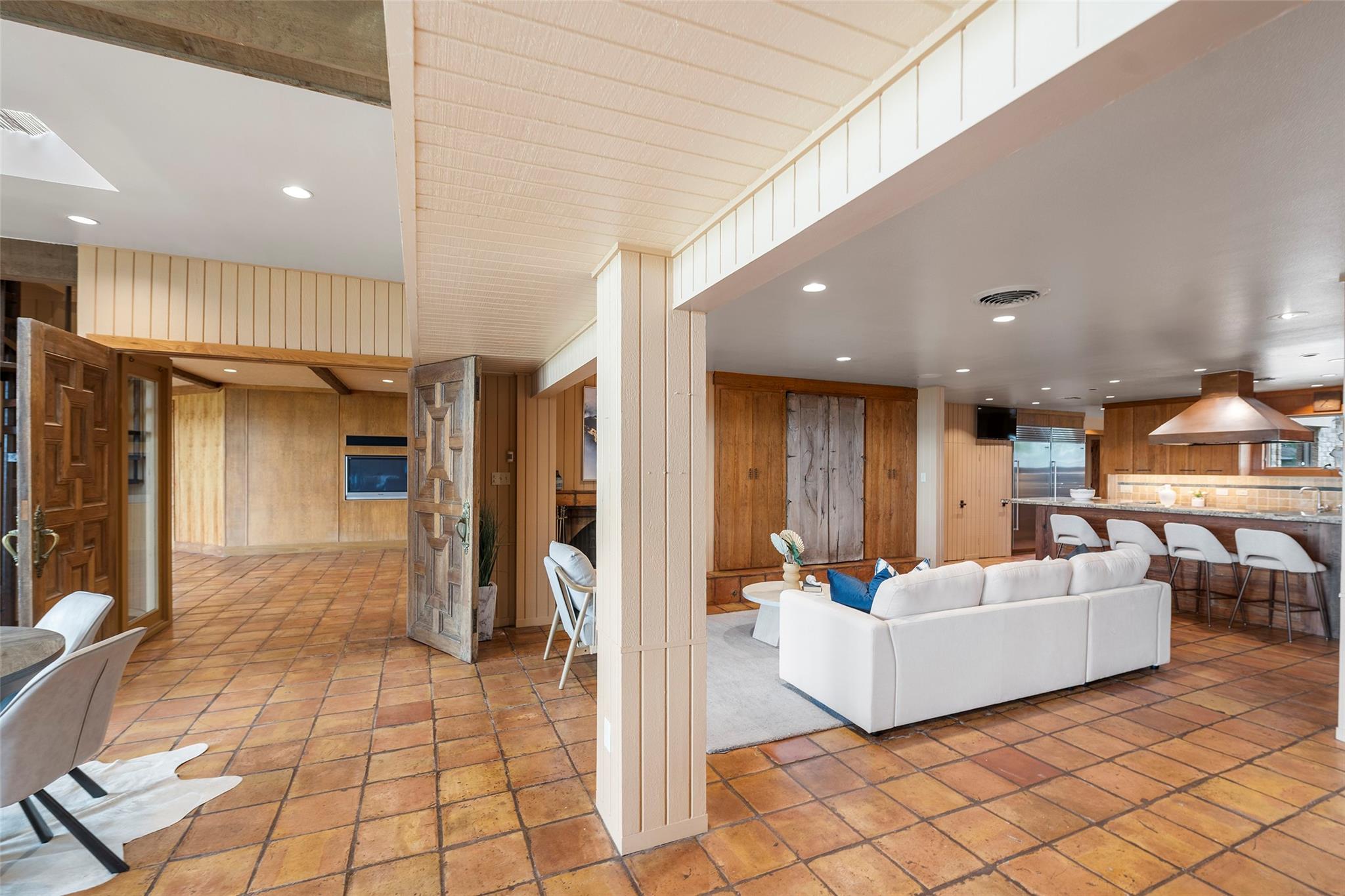 Galveston, Texas, 77550, United States, 4 Bedrooms Bedrooms, ,6 BathroomsBathrooms,Residential,Active,1905067