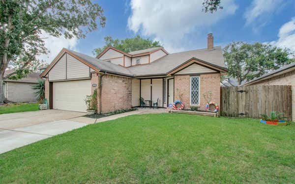 8334 SANDY GLEN LN, HOUSTON, TX 77071 - Image 1