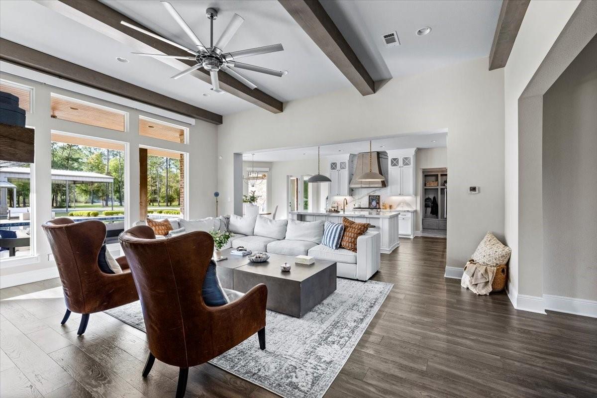 Kountze, Texas, 77625, United States, 4 Bedrooms Bedrooms, ,4 BathroomsBathrooms,Residential,Active,1990666