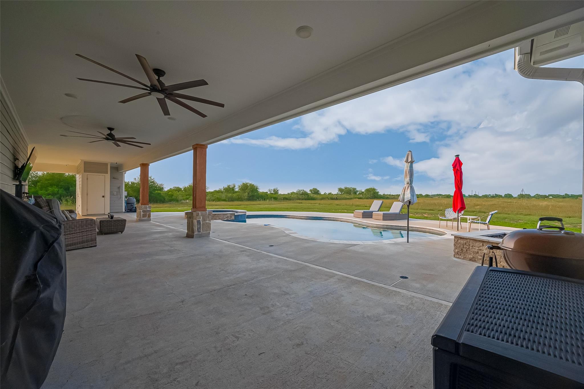 Guy, Texas, 77444, United States, 3 Bedrooms Bedrooms, ,3 BathroomsBathrooms,Residential,Active,1828702