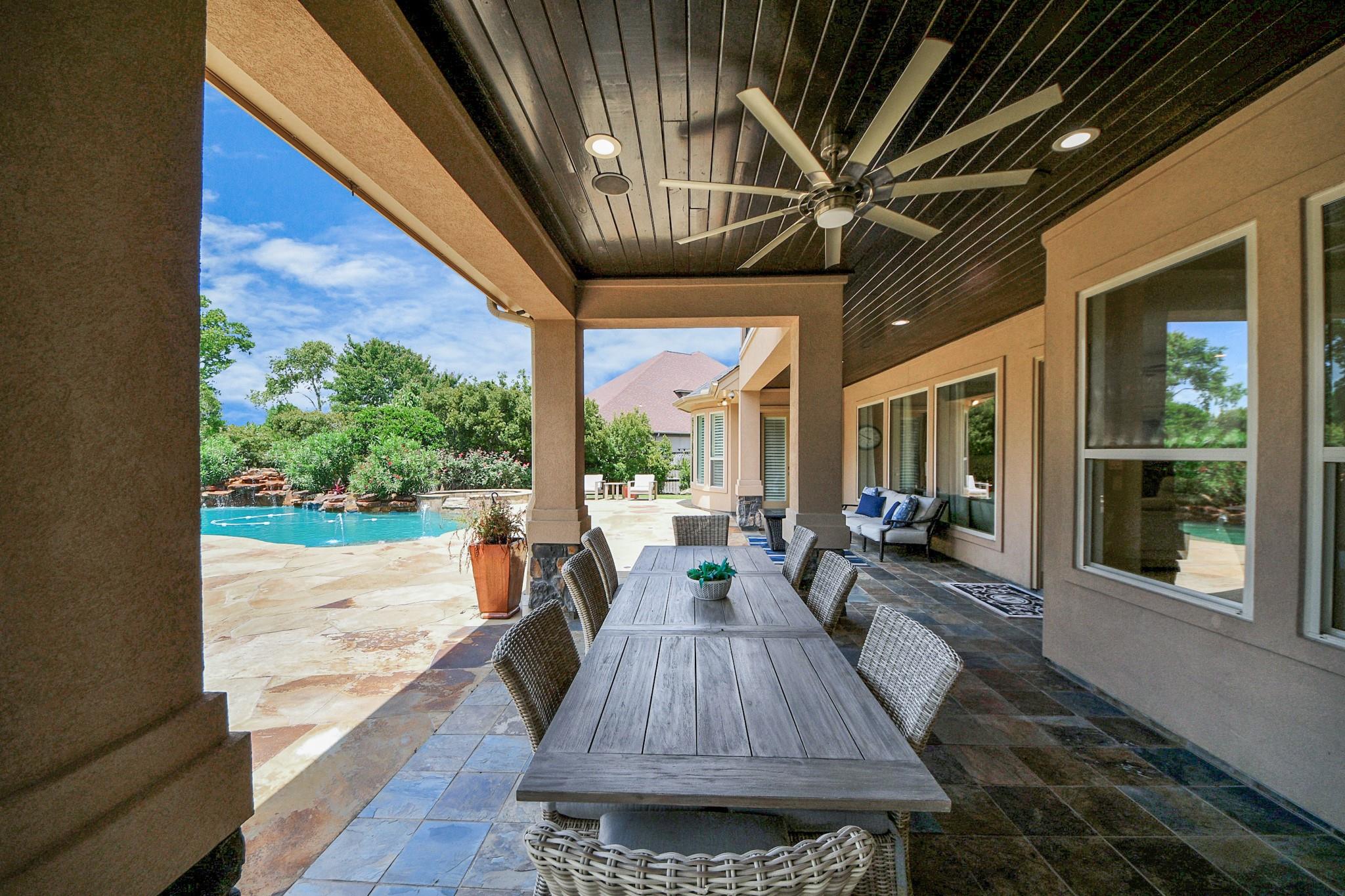 Kingwood, Texas, 77345, United States, 5 Bedrooms Bedrooms, ,5 BathroomsBathrooms,Residential,Active,1967113