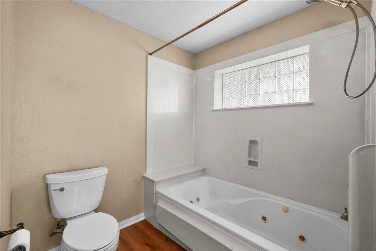 Santa Fe, Texas, 77510, United States, 3 Bedrooms Bedrooms, ,2 BathroomsBathrooms,Residential,Pending,1909101