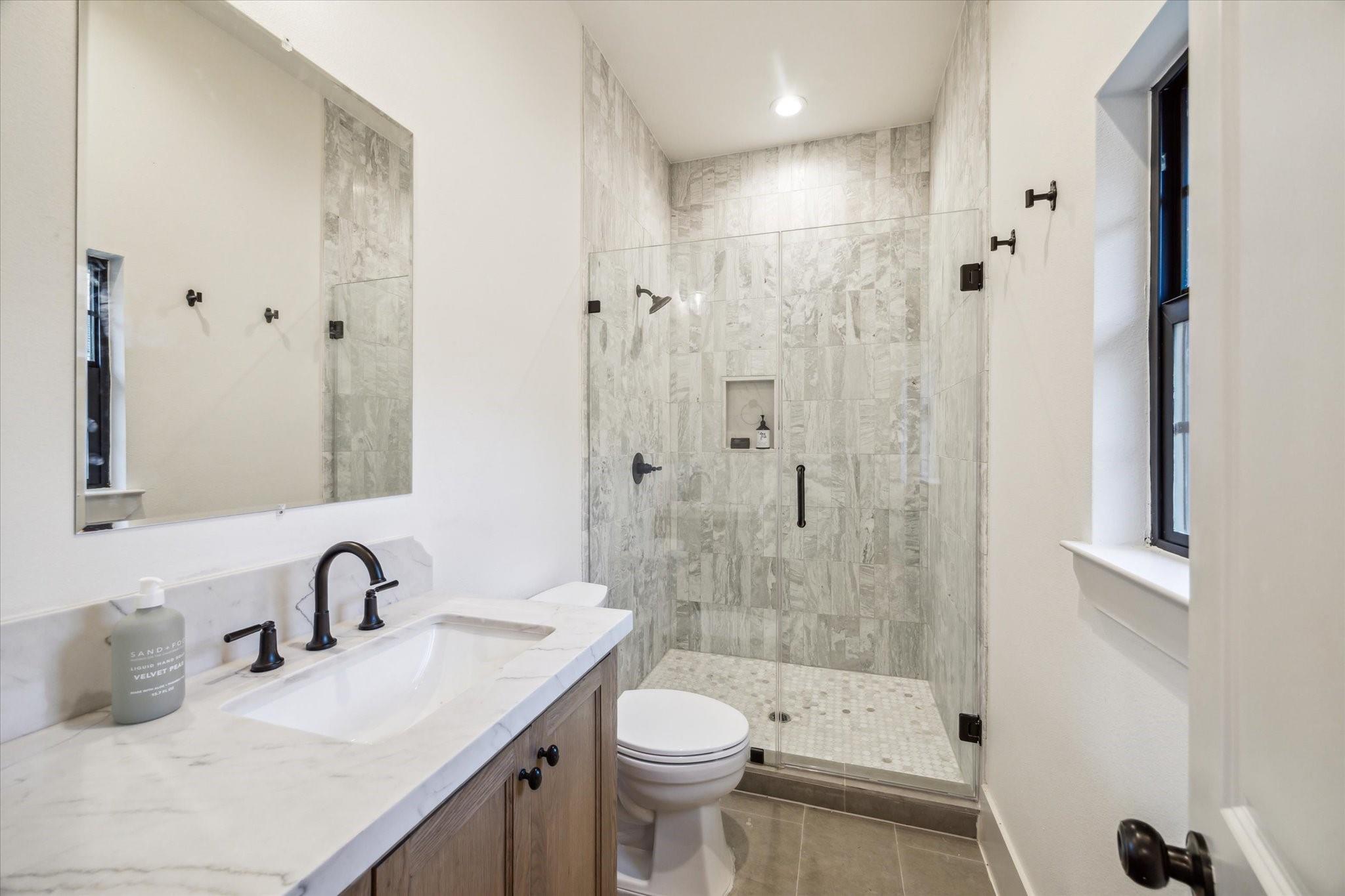 Houston, Texas, 77008, United States, 4 Bedrooms Bedrooms, ,4 BathroomsBathrooms,Residential,Active,2009832