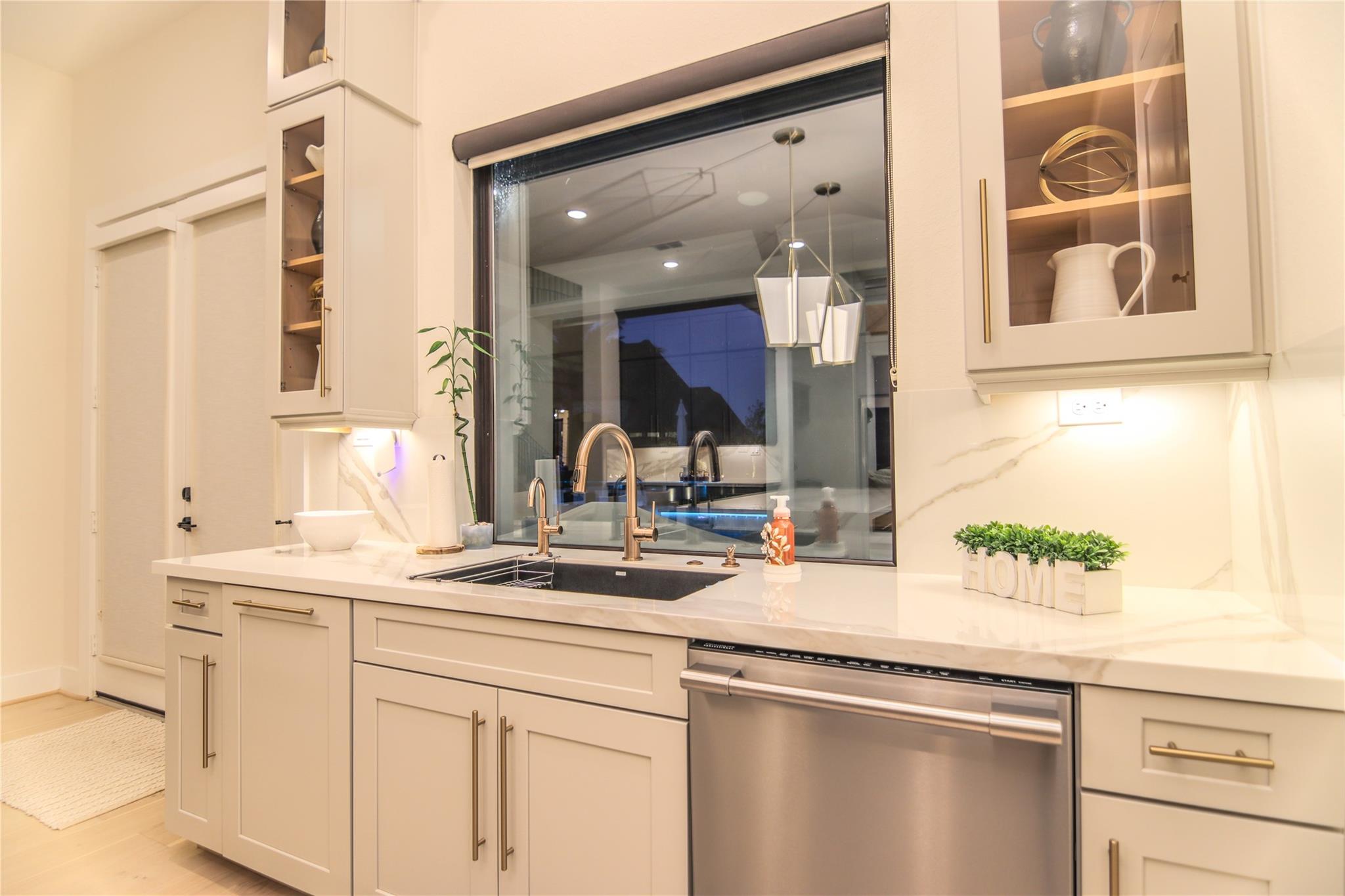 Cypress, Texas, 77433, United States, 5 Bedrooms Bedrooms, ,6 BathroomsBathrooms,Residential,Active,2006961