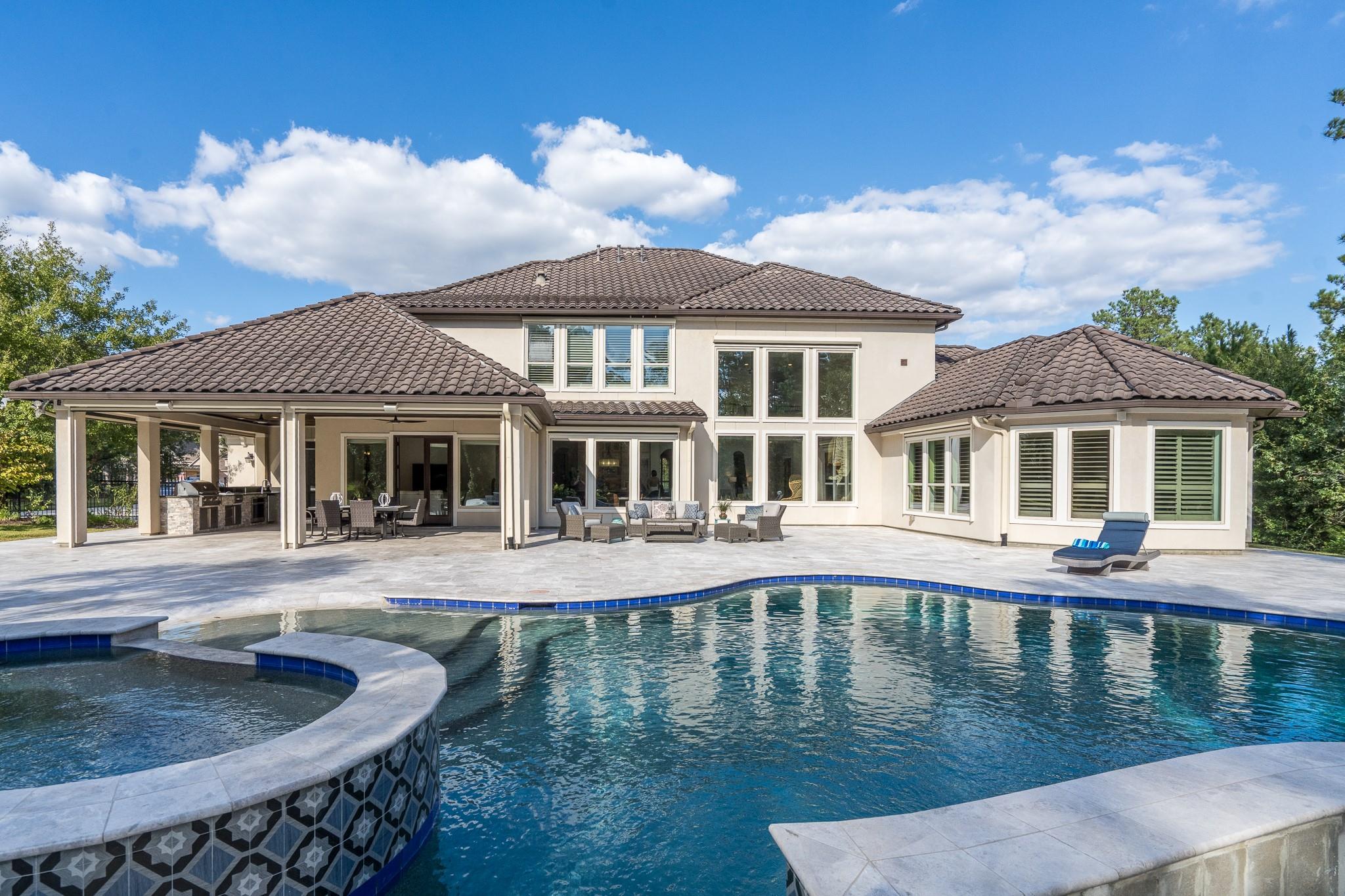 Montgomery, Texas, 77316, United States, 4 Bedrooms Bedrooms, ,7 BathroomsBathrooms,Residential,Active,1987262