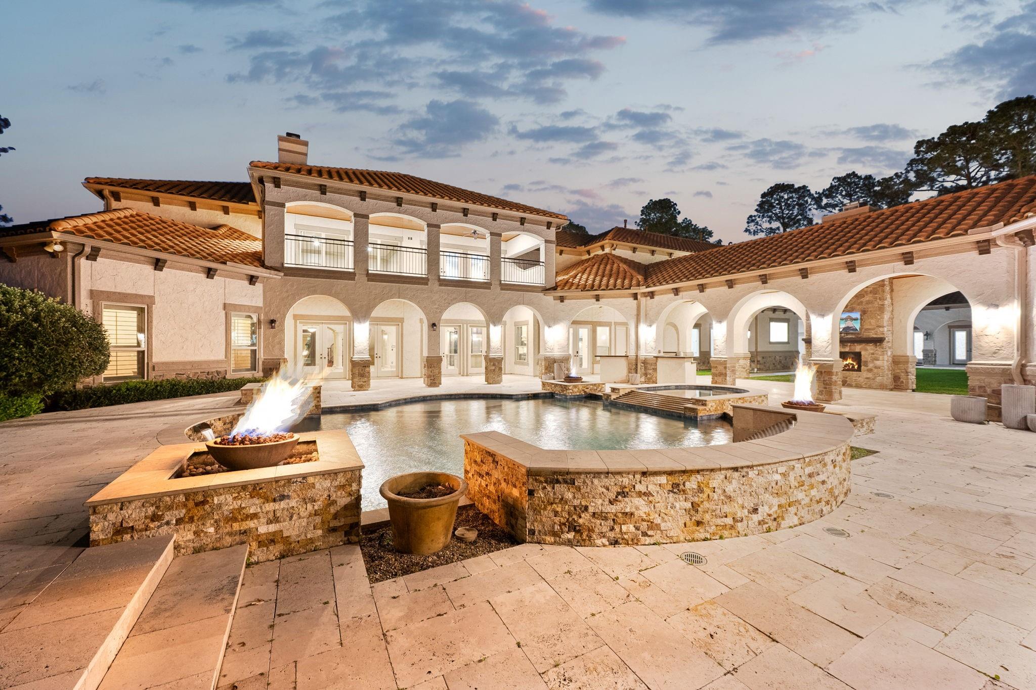 Richmond, Texas, 77406, United States, 11 Bedrooms Bedrooms, ,15 BathroomsBathrooms,Residential,Active,1914837