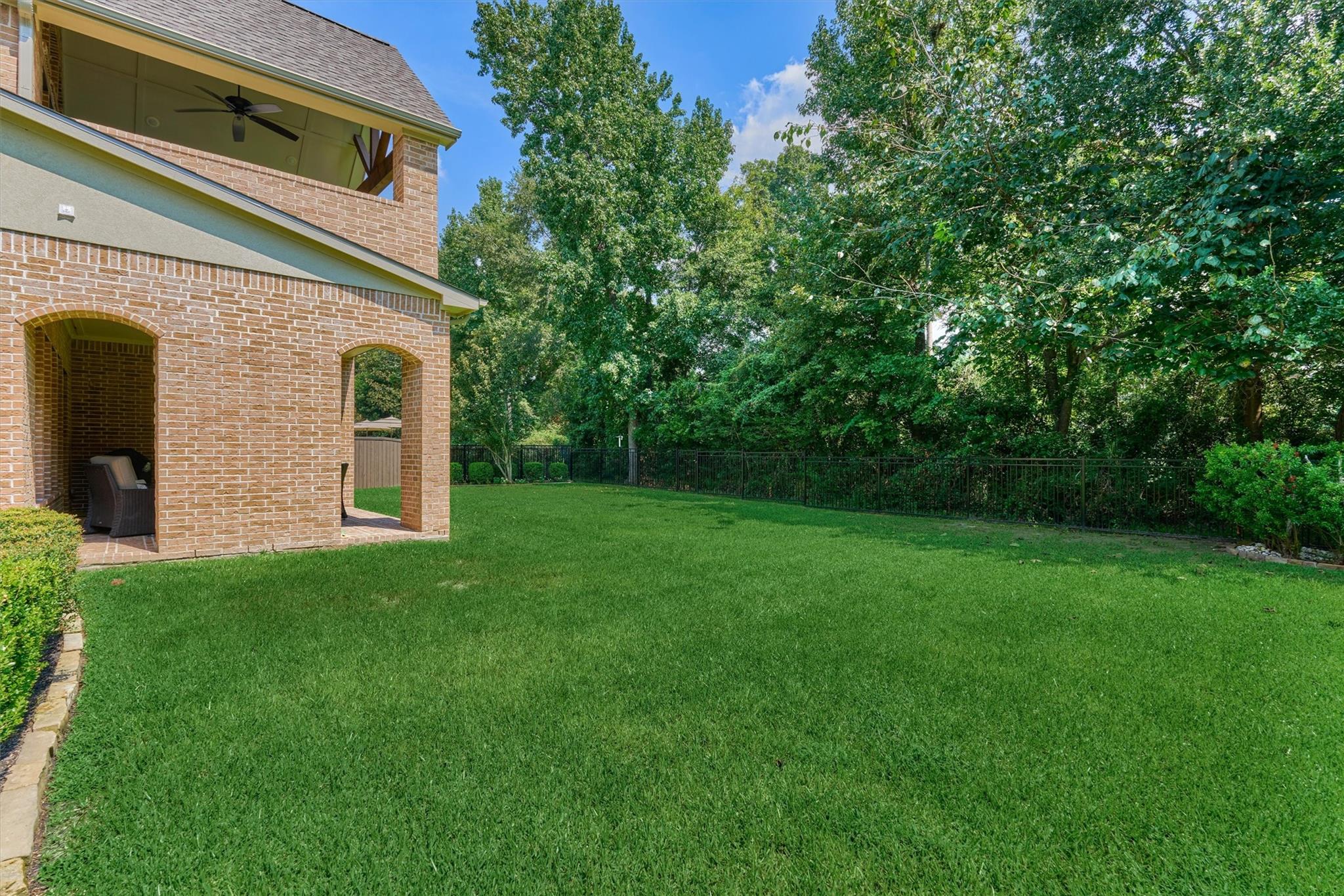 Montgomery, Texas, 77316, United States, 5 Bedrooms Bedrooms, ,4 BathroomsBathrooms,Residential,Active,1927663