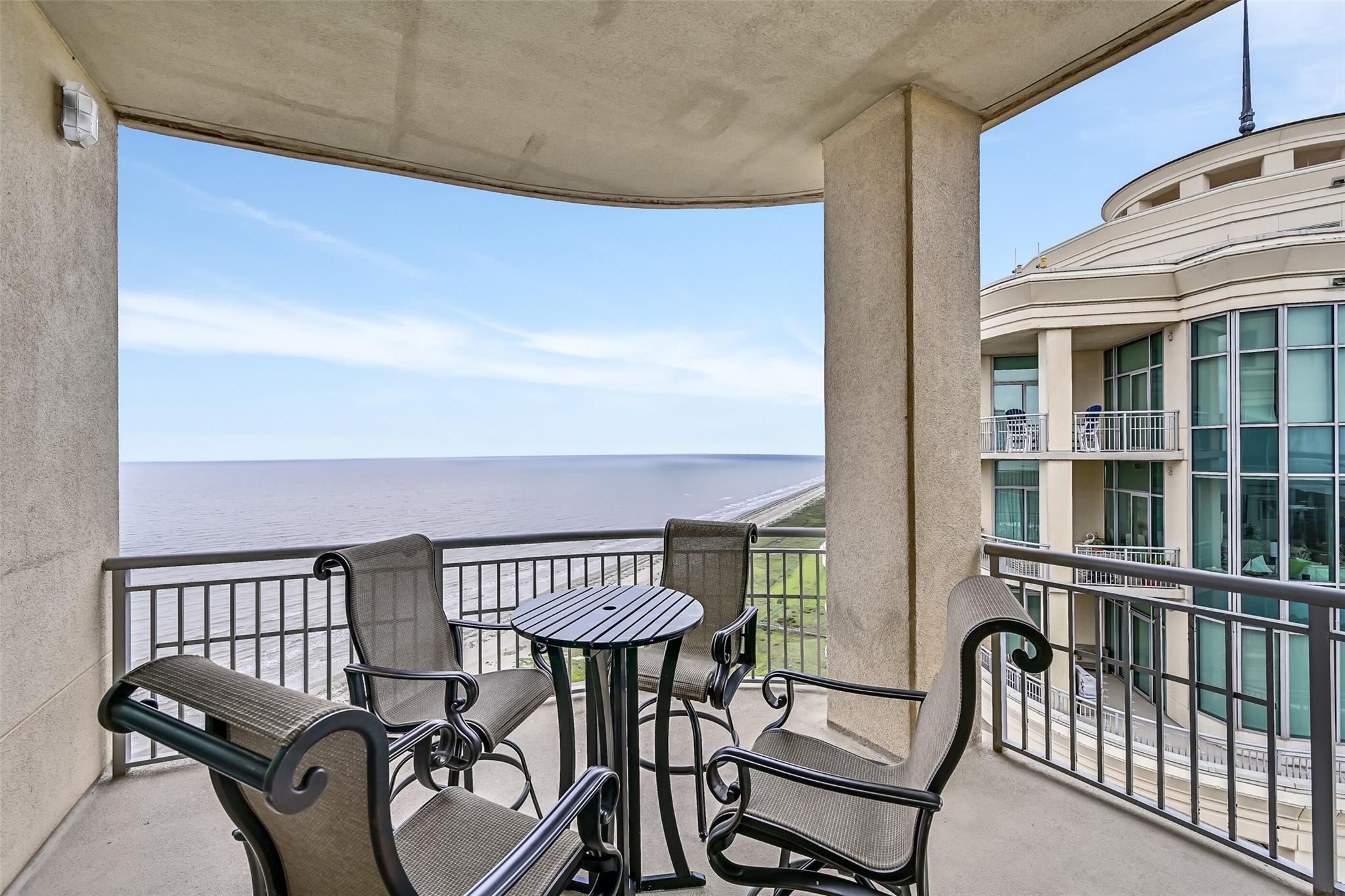 Galveston, Texas, 77550, United States, ,4 BathroomsBathrooms,Residential,Active,1867894