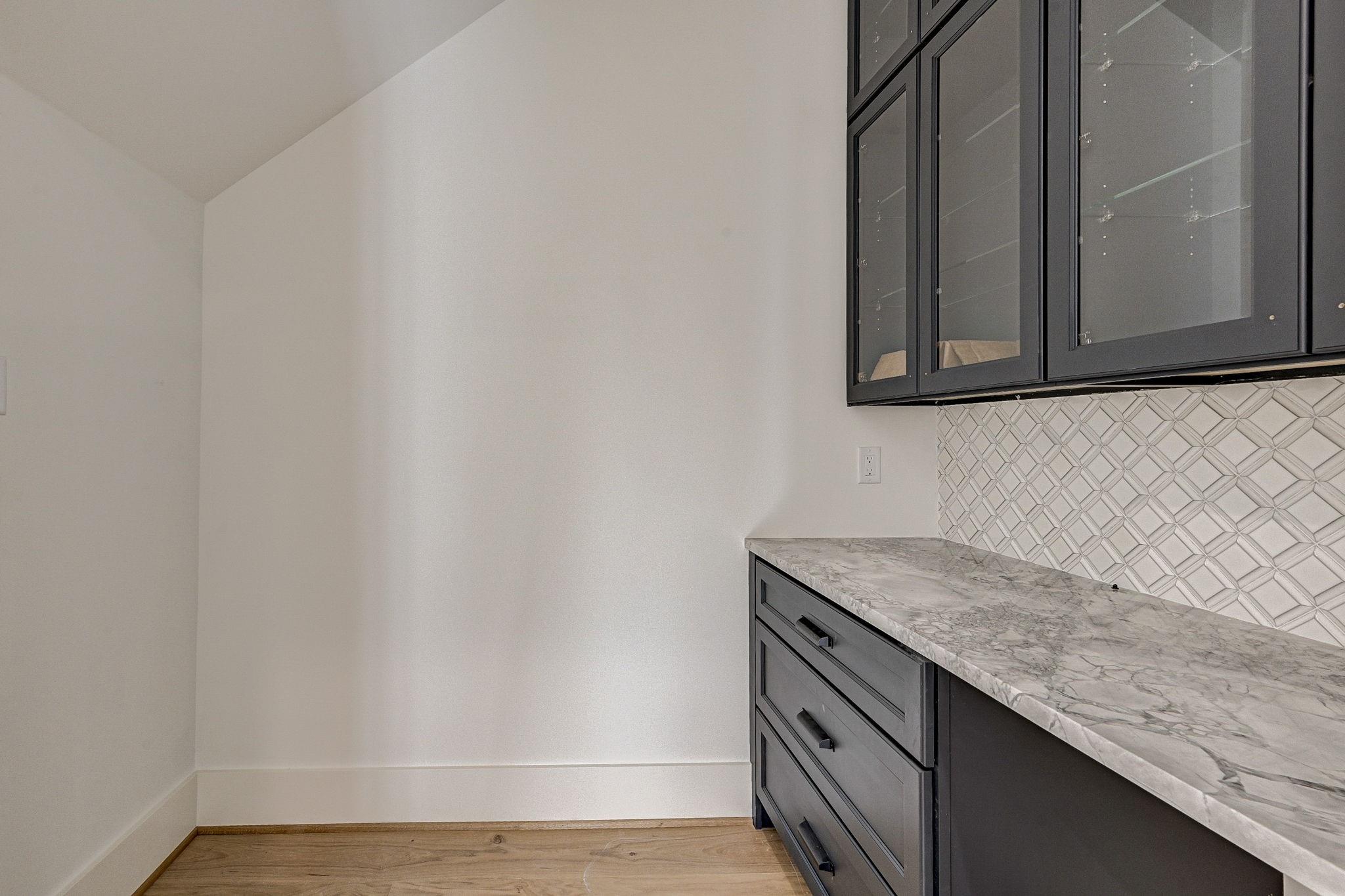 Houston, Texas, 77008, United States, 4 Bedrooms Bedrooms, ,5 BathroomsBathrooms,Residential,Active,1990668