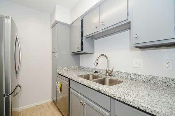 8421 HEARTH DR APT 32, HOUSTON, TX 77054 - Image 1