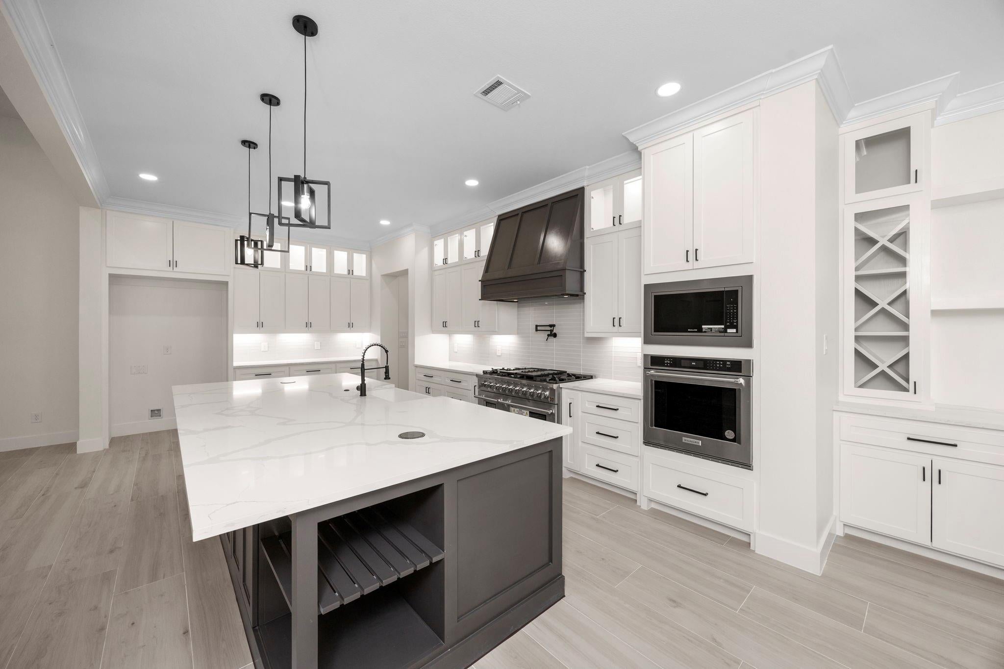 Montgomery, Texas, 77316, United States, 4 Bedrooms Bedrooms, ,4 BathroomsBathrooms,Residential,Active,1962179