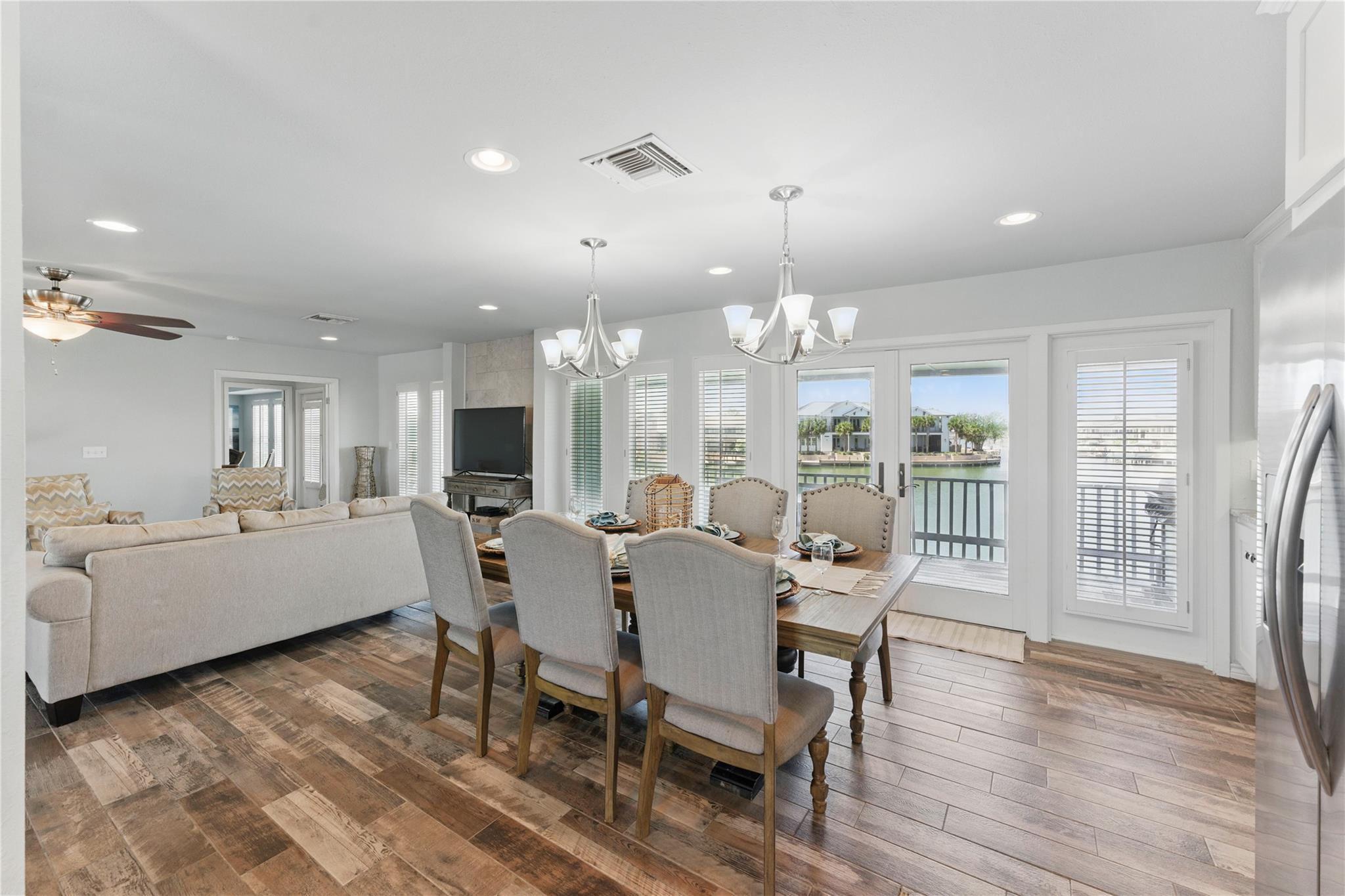 Rockport, Texas, 78382, United States, ,4 BathroomsBathrooms,Residential,Active,1778702