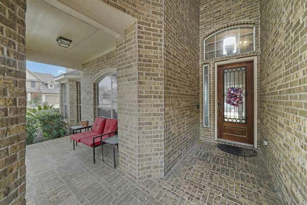 2101 WOODLAND CT, PEARLAND, TX 77581, photo 3 of 34