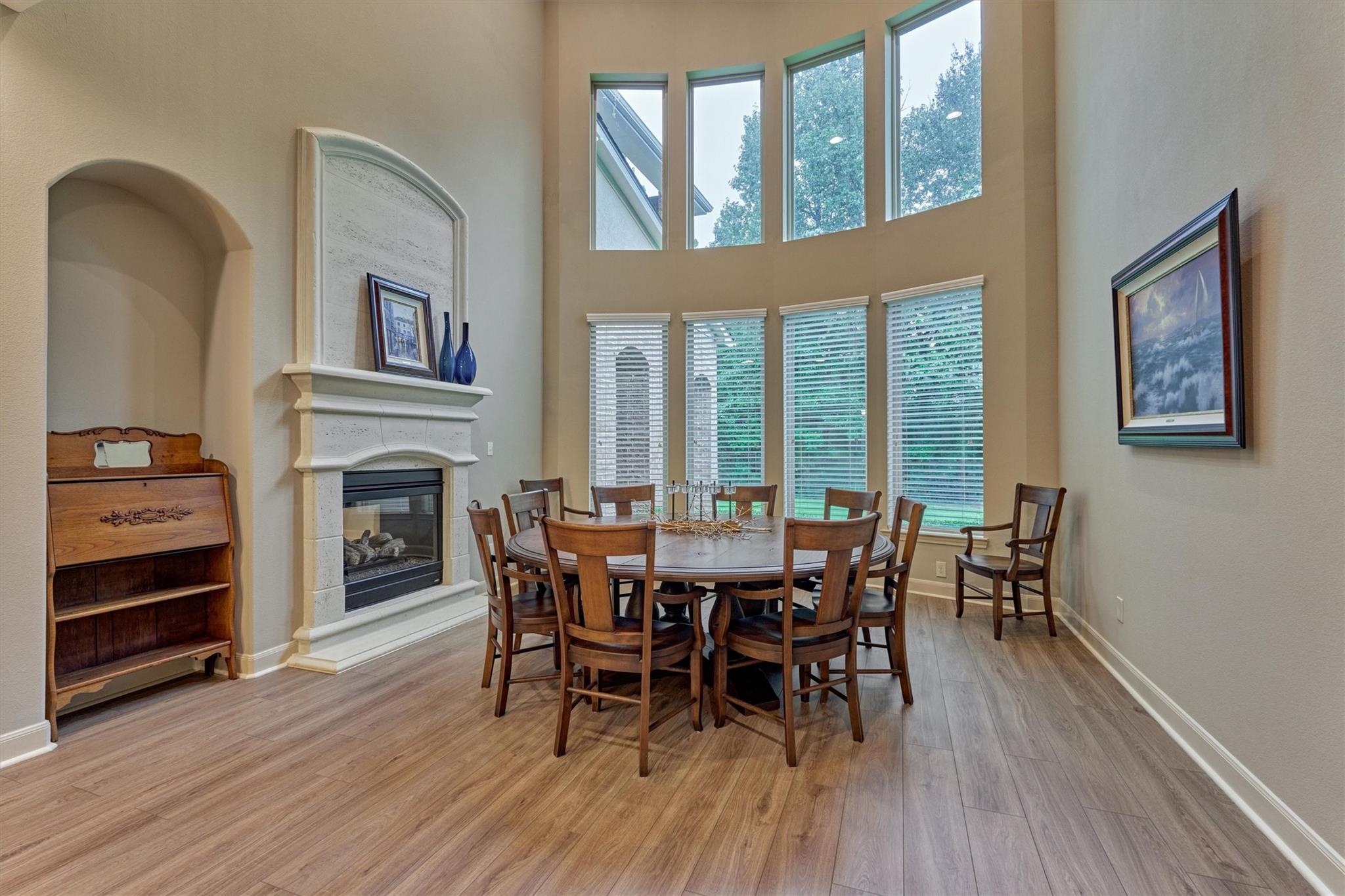 Montgomery, Texas, 77316, United States, 5 Bedrooms Bedrooms, ,4 BathroomsBathrooms,Residential,Active,1927663