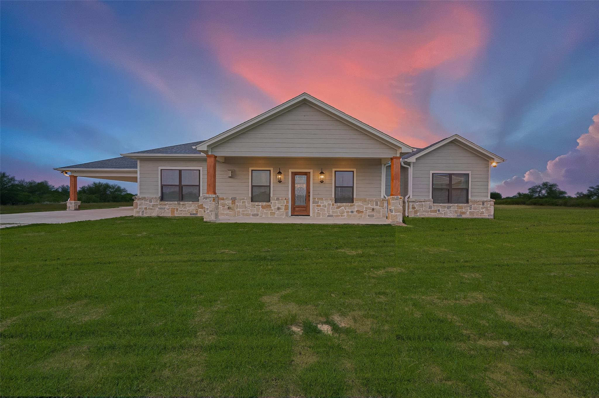 Guy, Texas, 77444, United States, 3 Bedrooms Bedrooms, ,3 BathroomsBathrooms,Residential,Active,1828702