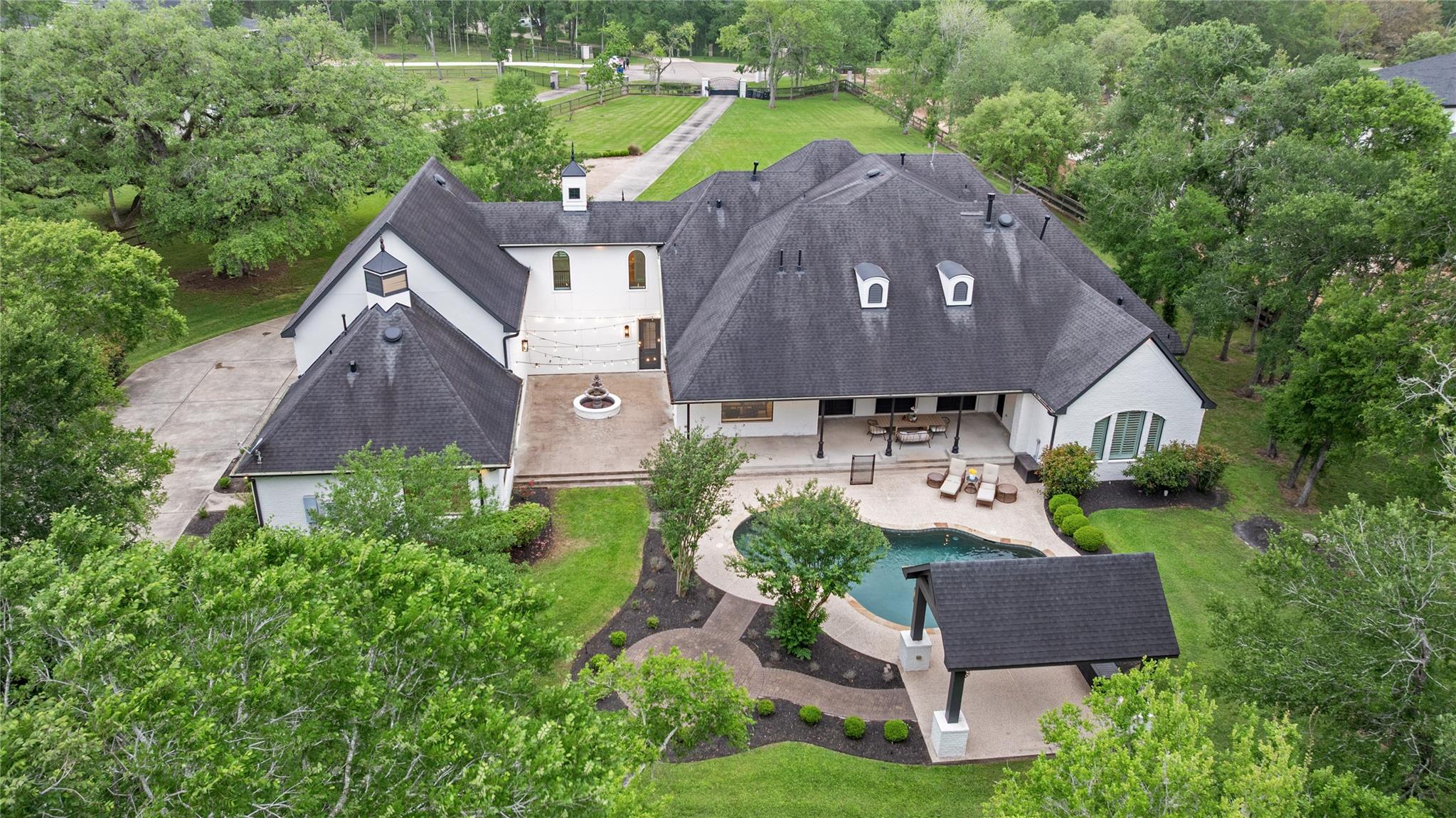 Missouri City, Texas, 77459, United States, 5 Bedrooms Bedrooms, ,6 BathroomsBathrooms,Residential,Active,1764880