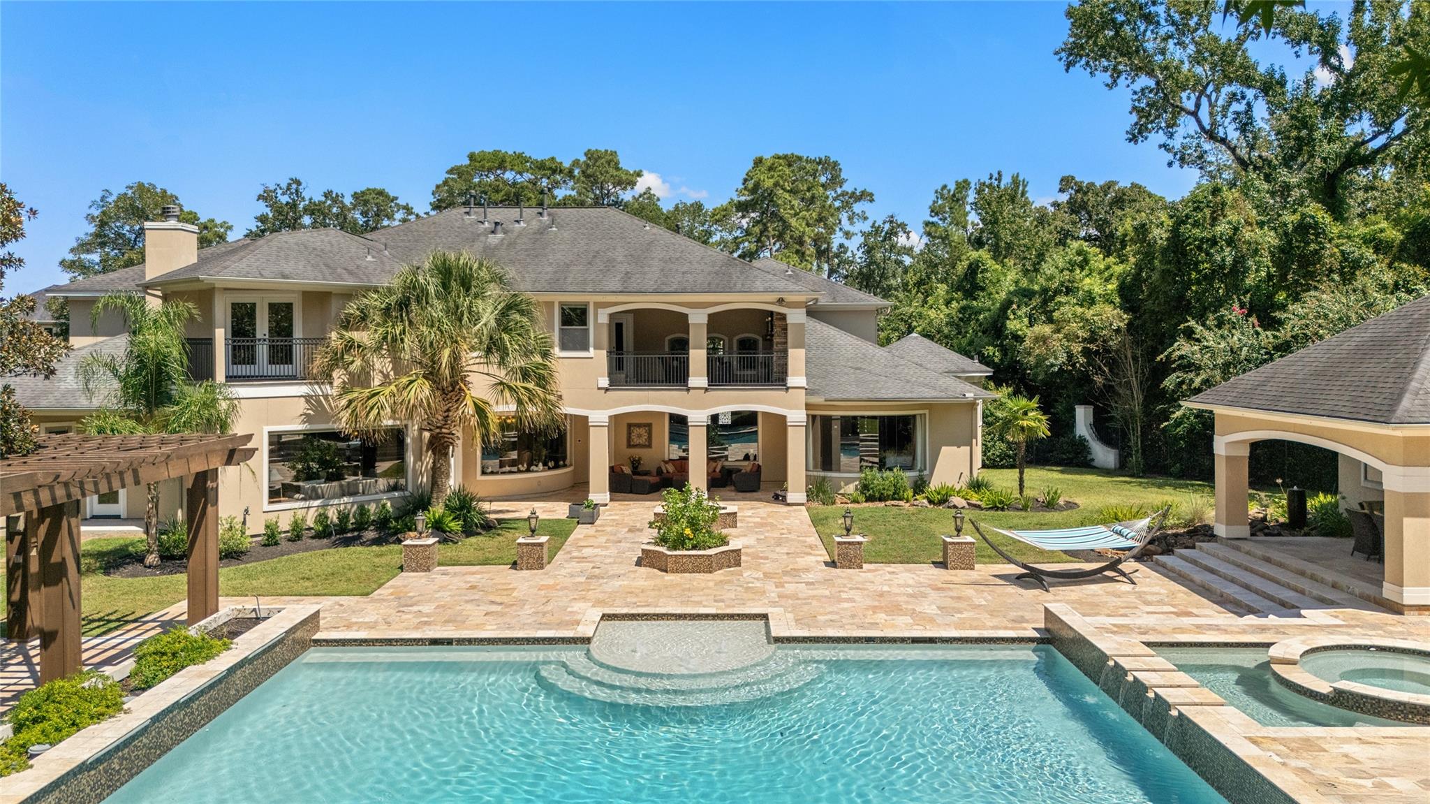 Humble, Texas, 77346, United States, 5 Bedrooms Bedrooms, ,8 BathroomsBathrooms,Residential,Active,1952313