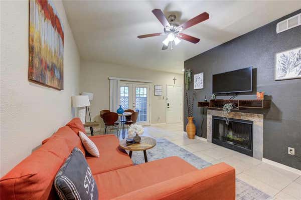 8055 CAMBRIDGE ST APT 15, HOUSTON, TX 77054 - Image 1