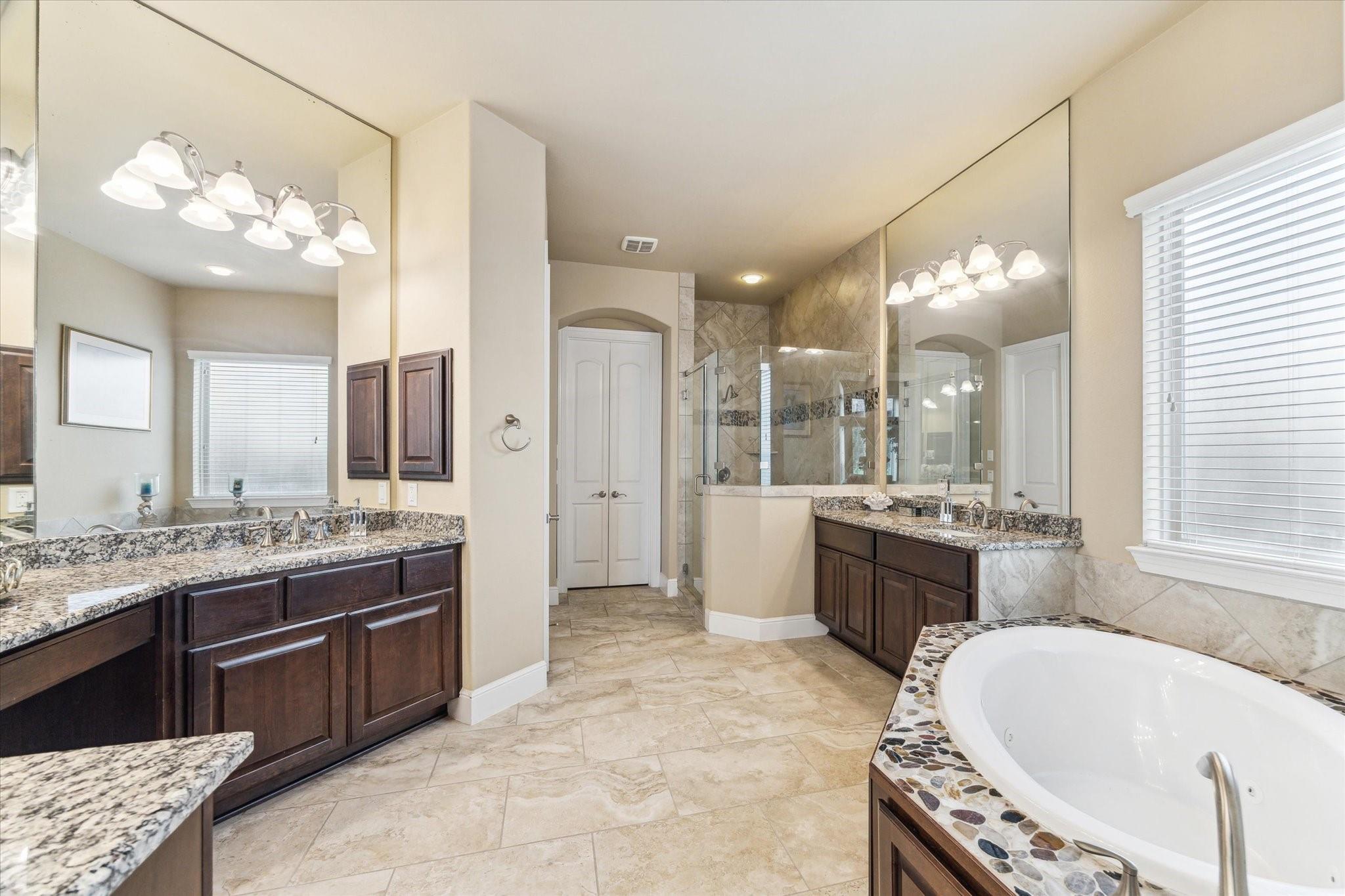 Sugar Land, Texas, 77479, United States, 5 Bedrooms Bedrooms, ,5 BathroomsBathrooms,Residential,Active,1871593