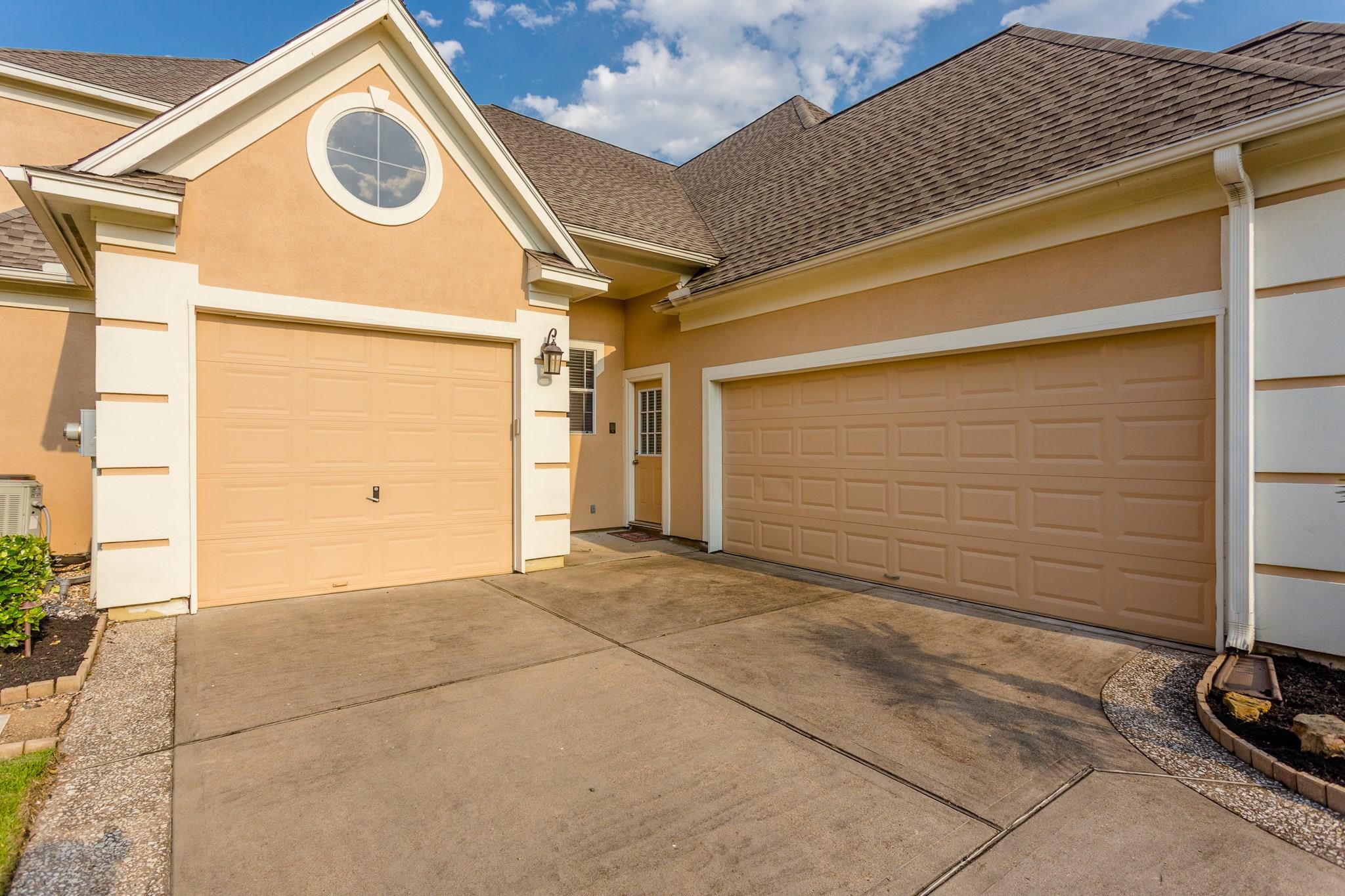 Sugar Land, Texas, 77479, United States, 5 Bedrooms Bedrooms, ,5 BathroomsBathrooms,Residential,Active,1900192