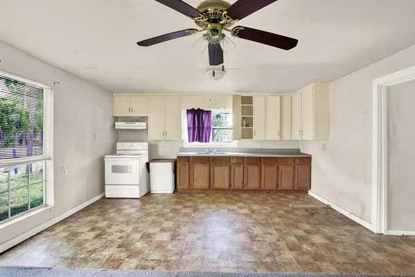 901 6TH ST, SAN LEON, TX 77539, photo 4 of 11