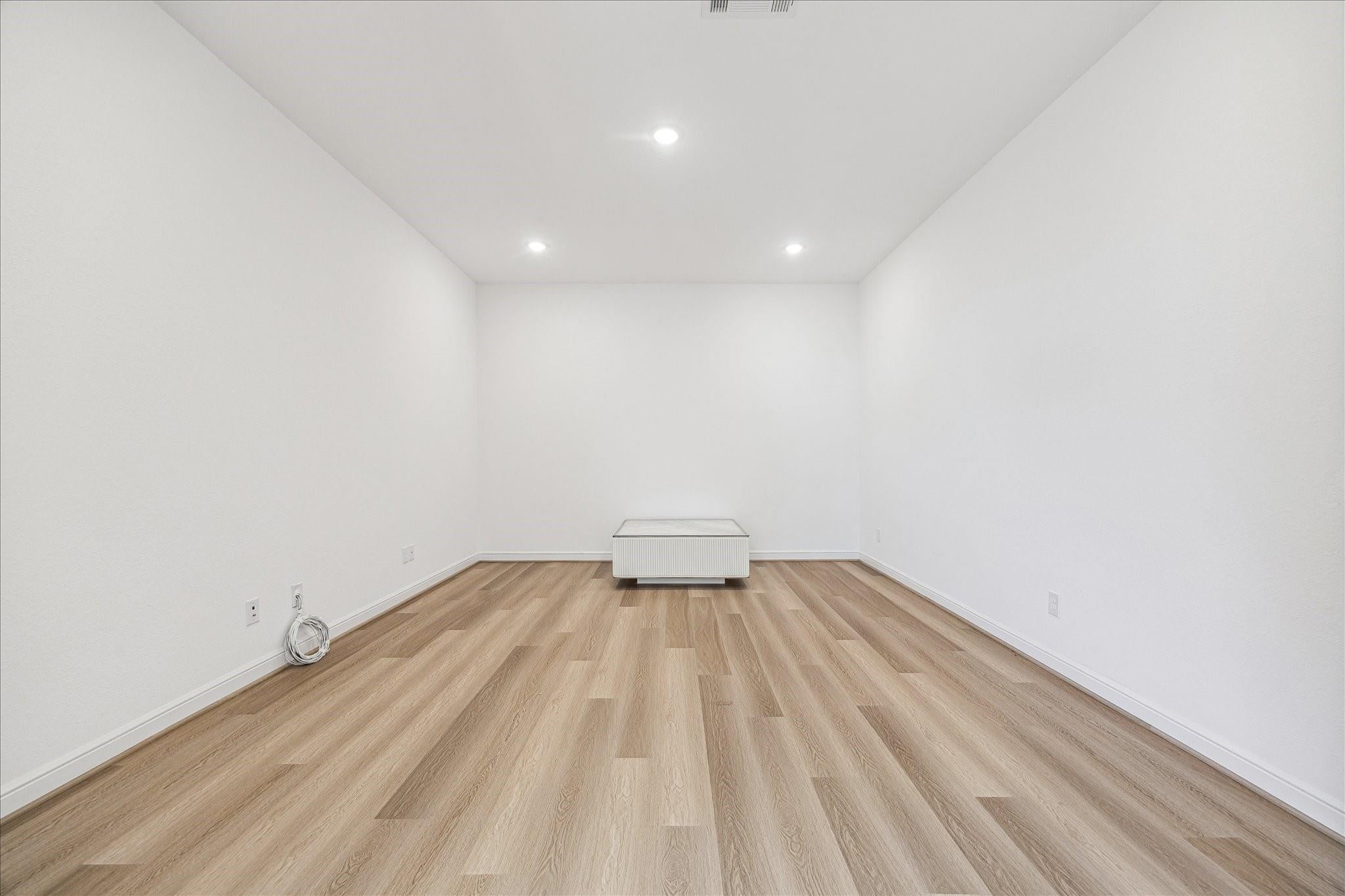 Sugar Land, Texas, 77459, United States, 5 Bedrooms Bedrooms, ,6 BathroomsBathrooms,Residential,Active,2012474