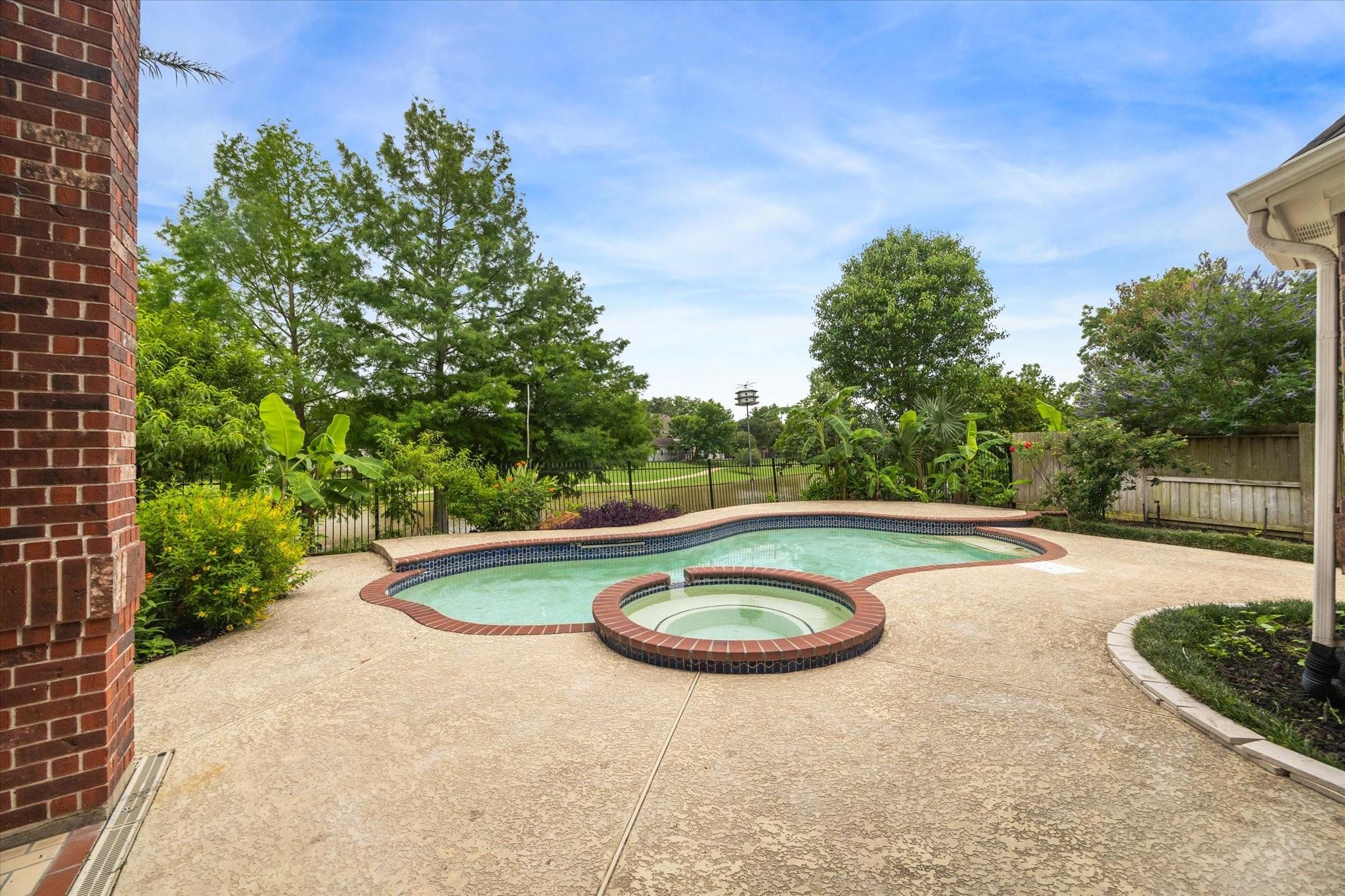 Sugar Land, Texas, 77479, United States, 5 Bedrooms Bedrooms, ,6 BathroomsBathrooms,Residential,Active,1914802