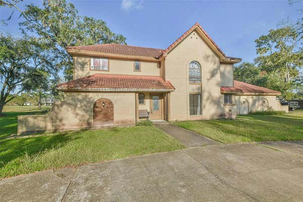 2253 RIVER VALLEY DR, WEST COLUMBIA, TX 77486 - Image 1