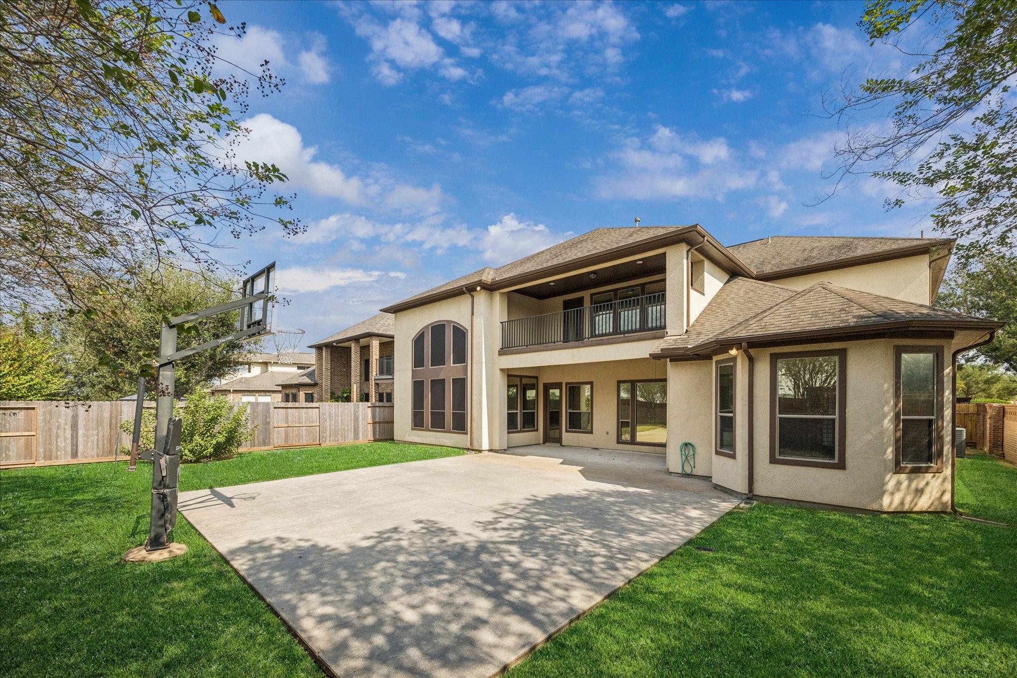 Sugar Land, Texas, 77479, United States, 4 Bedrooms Bedrooms, ,4 BathroomsBathrooms,Residential,Active,1969660