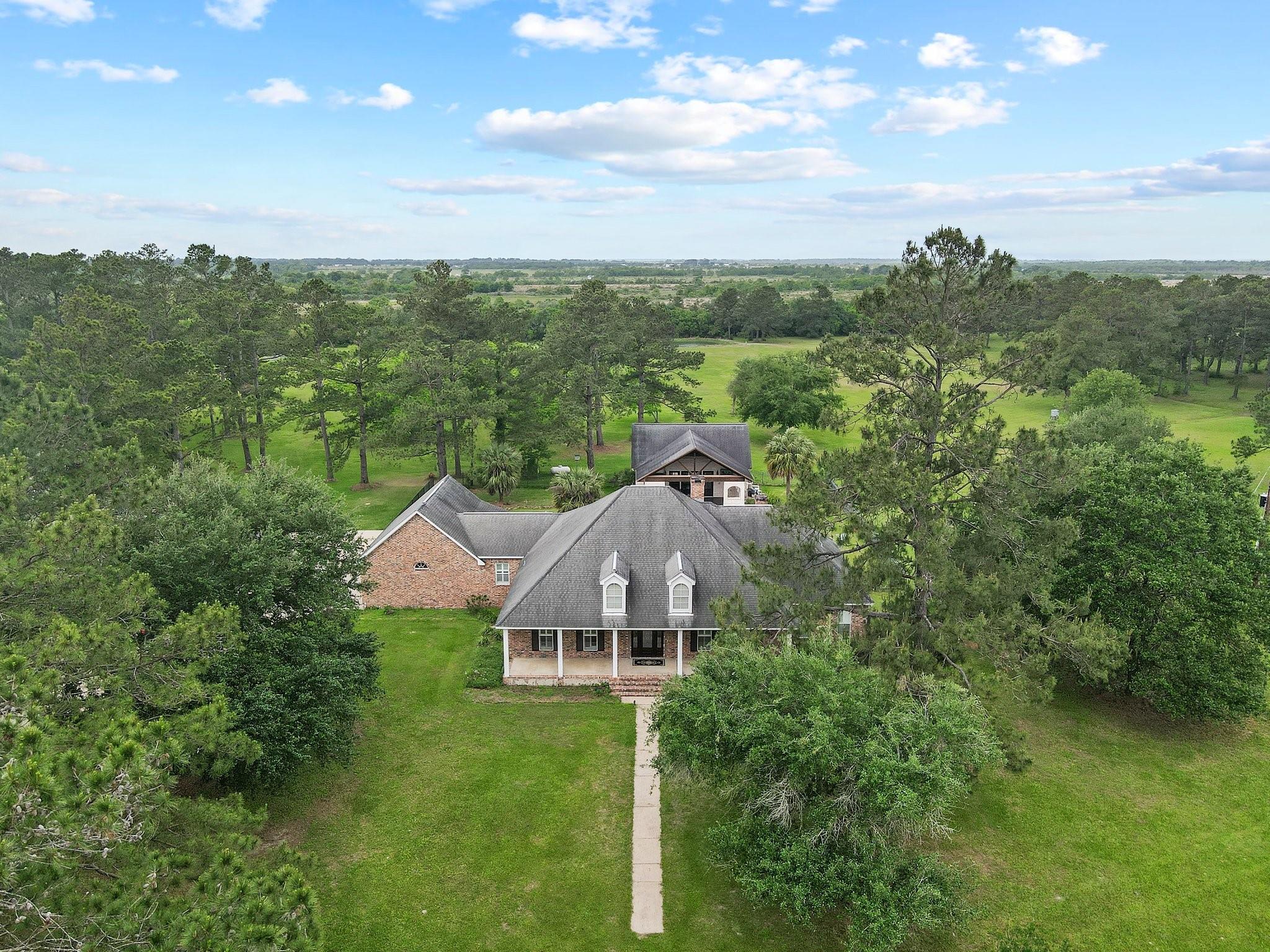 Winnie, Texas, 77665, United States, 3 Bedrooms Bedrooms, ,4 BathroomsBathrooms,Residential,Active,2009857