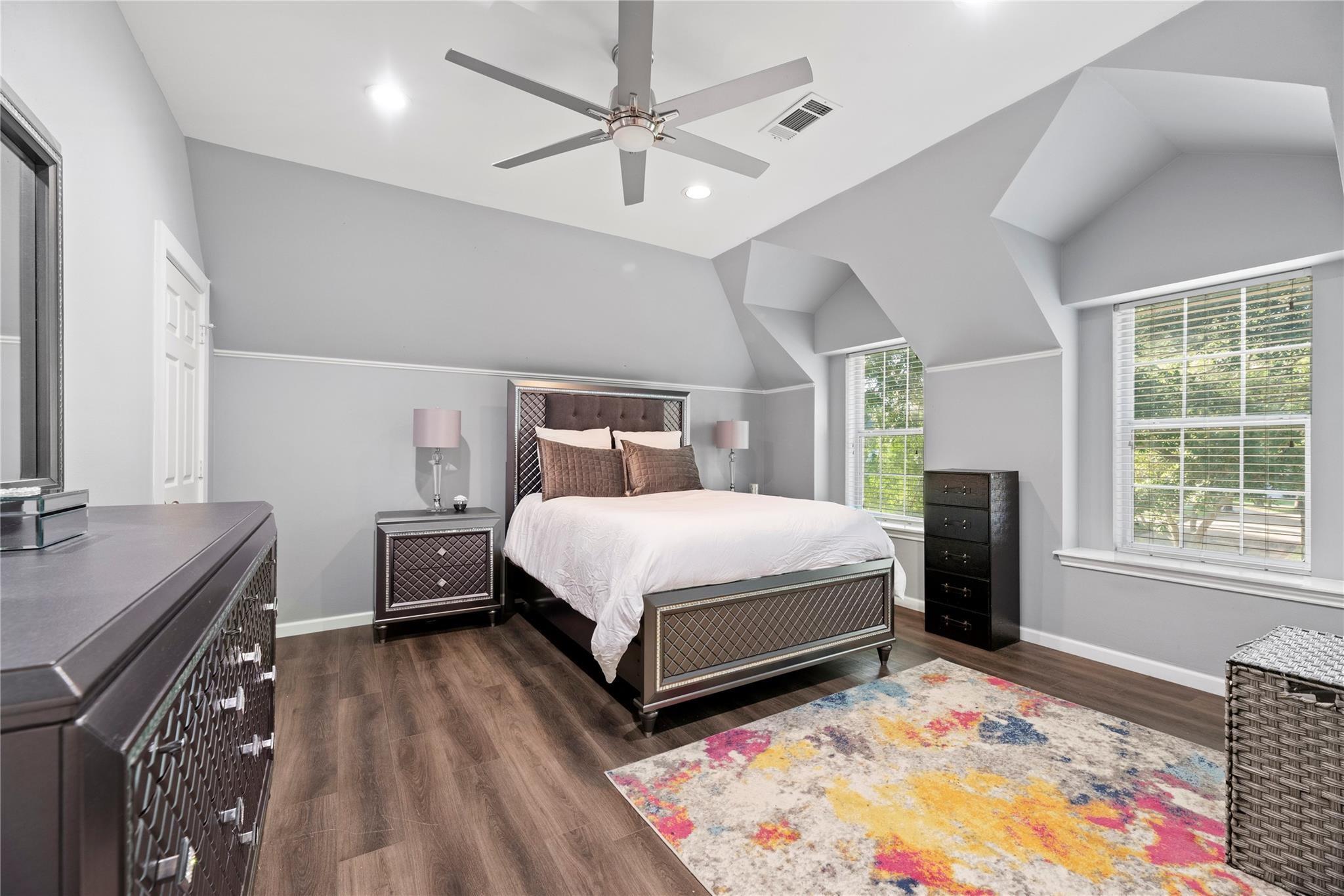 Sugar Land, Texas, 77479, United States, 6 Bedrooms Bedrooms, ,8 BathroomsBathrooms,Residential,Active,1973640