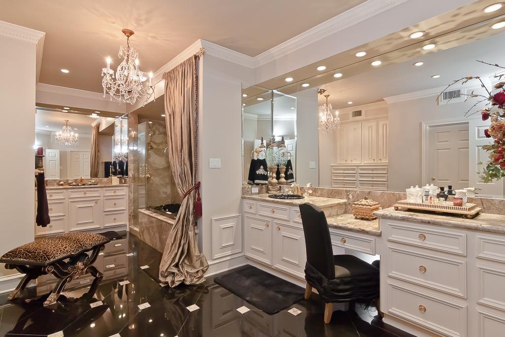 Sugar Land, Texas, 77479, United States, 6 Bedrooms Bedrooms, ,9 BathroomsBathrooms,Residential,Active,1970925