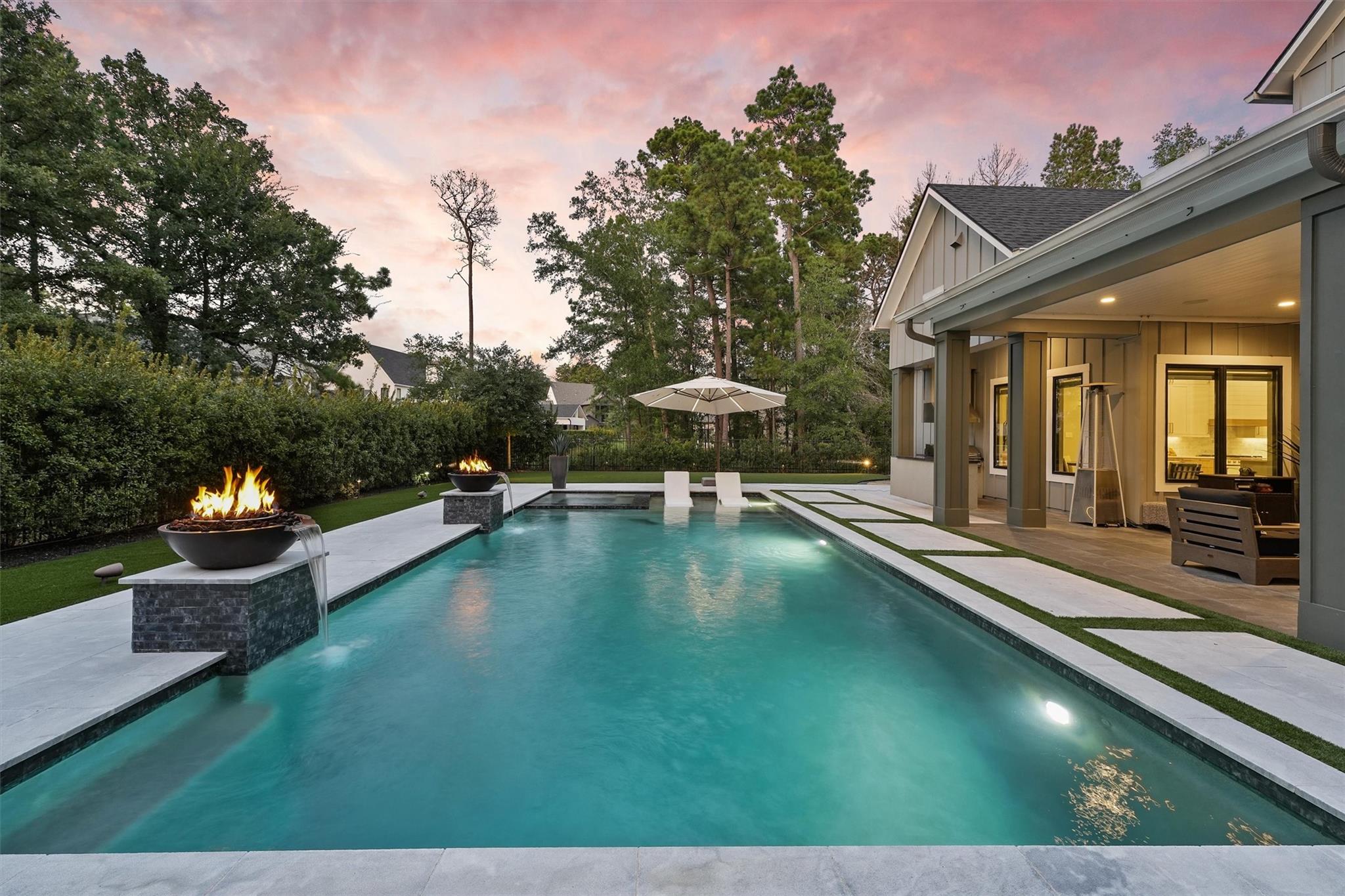 Montgomery, Texas, 77316, United States, 4 Bedrooms Bedrooms, ,6 BathroomsBathrooms,Residential,Active,1905108